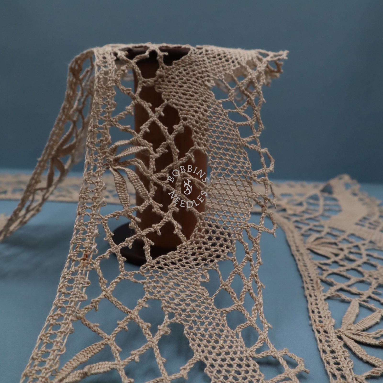 Tablecloth Edging – Antique French Linen Bobbin Lace Border –  Handmade Lace - Bobbins&Needles