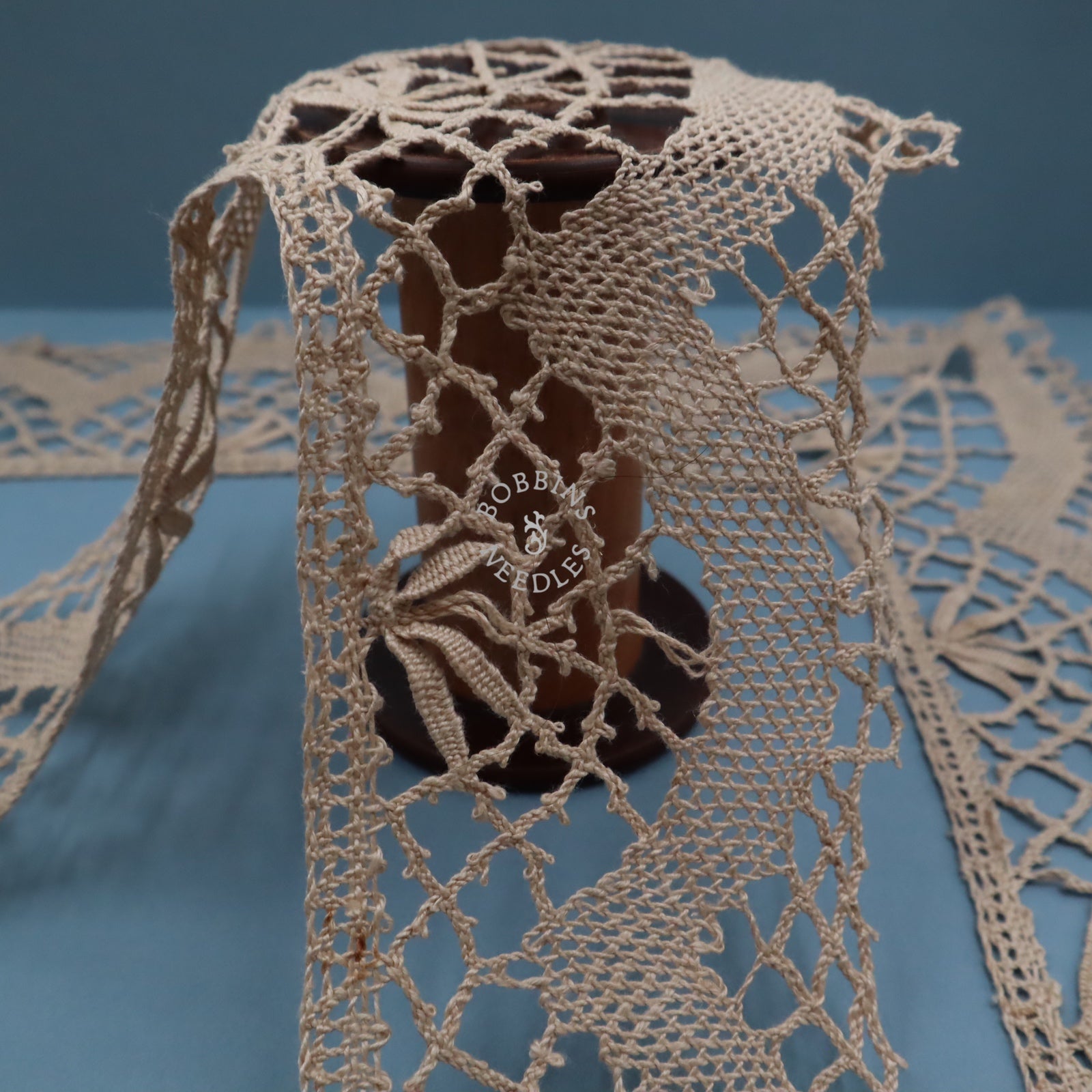 Tablecloth Edging – Antique French Linen Bobbin Lace Border –  Handmade Lace - Bobbins&Needles