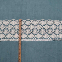 Table Runner Edging in Linen Bobbin Lace - Bobbins&Needles