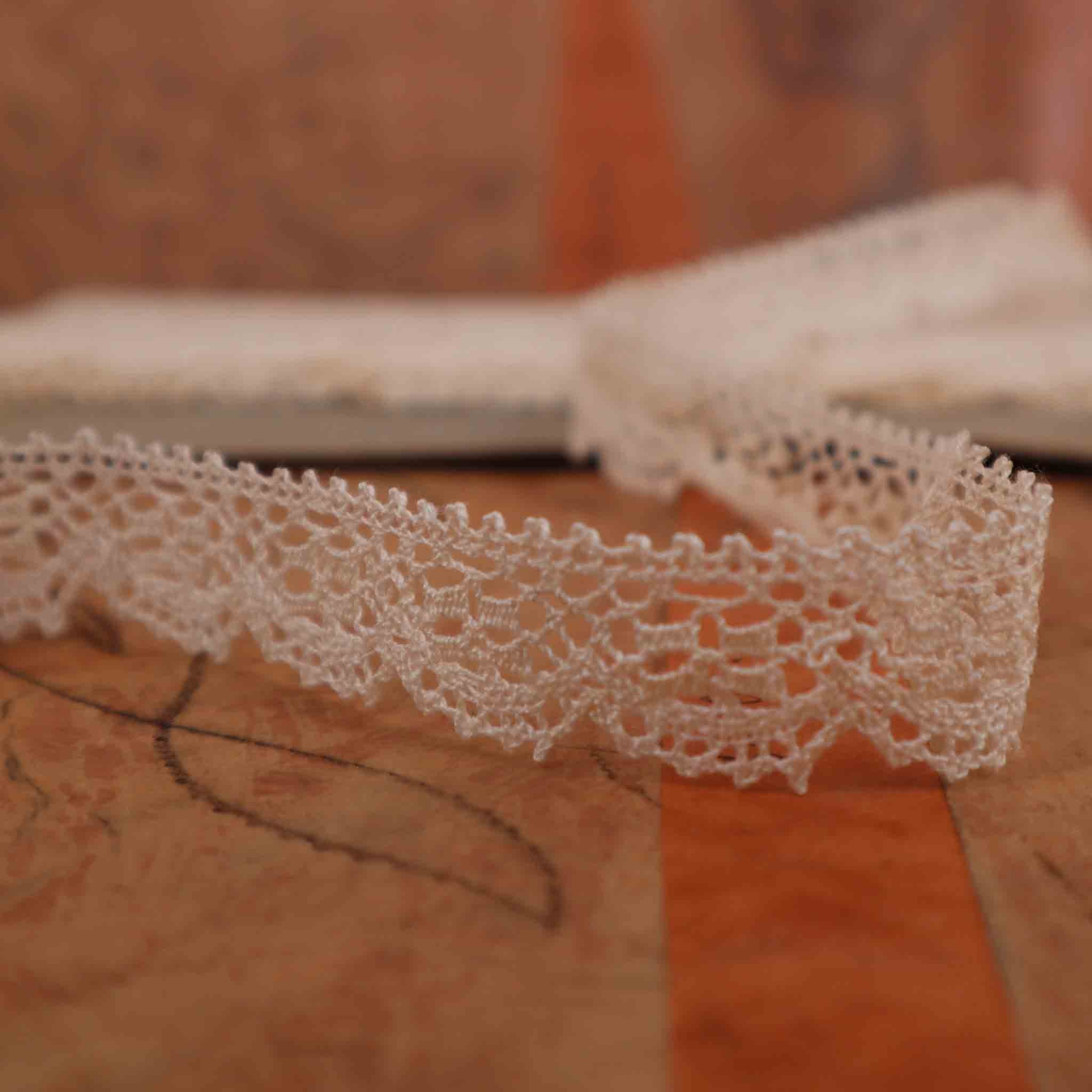 Cotton Bobbin Lace Trim - Bobbins&Needles