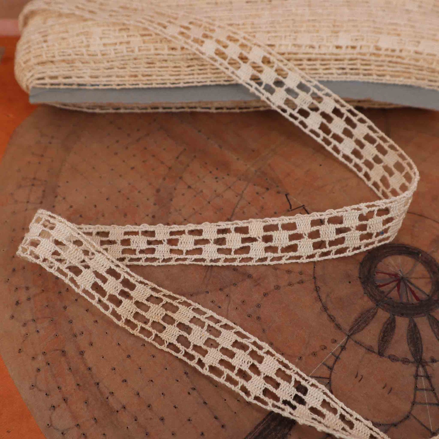 Cotton Bobbin Lace Trim - Bobbins&Needles