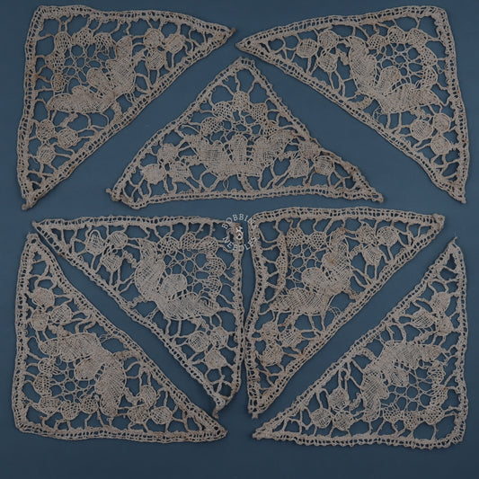Set of 7 Triangular Handmade Lace Corners – Floral Pattern Linen Bobbin Lace