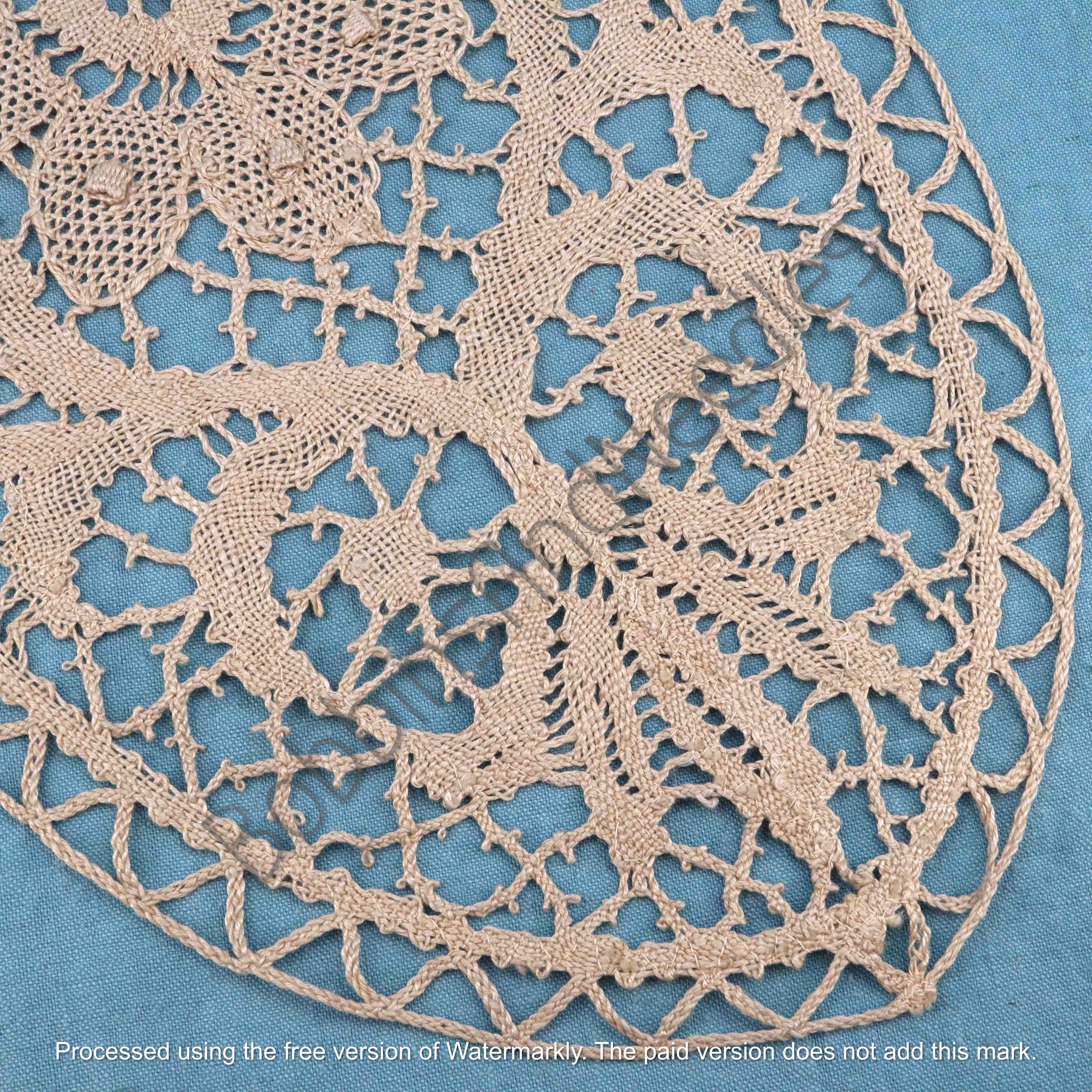 Linen Doily Handmade Lace – Retournac, made in France, Early 20th Century