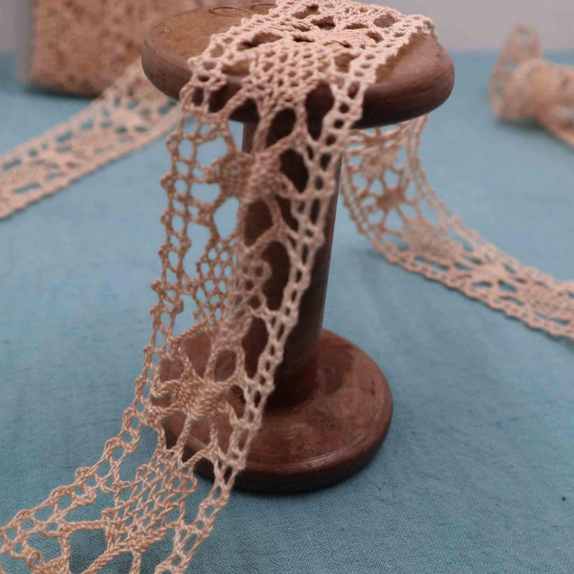 Handmade Linen Lace Trim - Bobbins&Needles