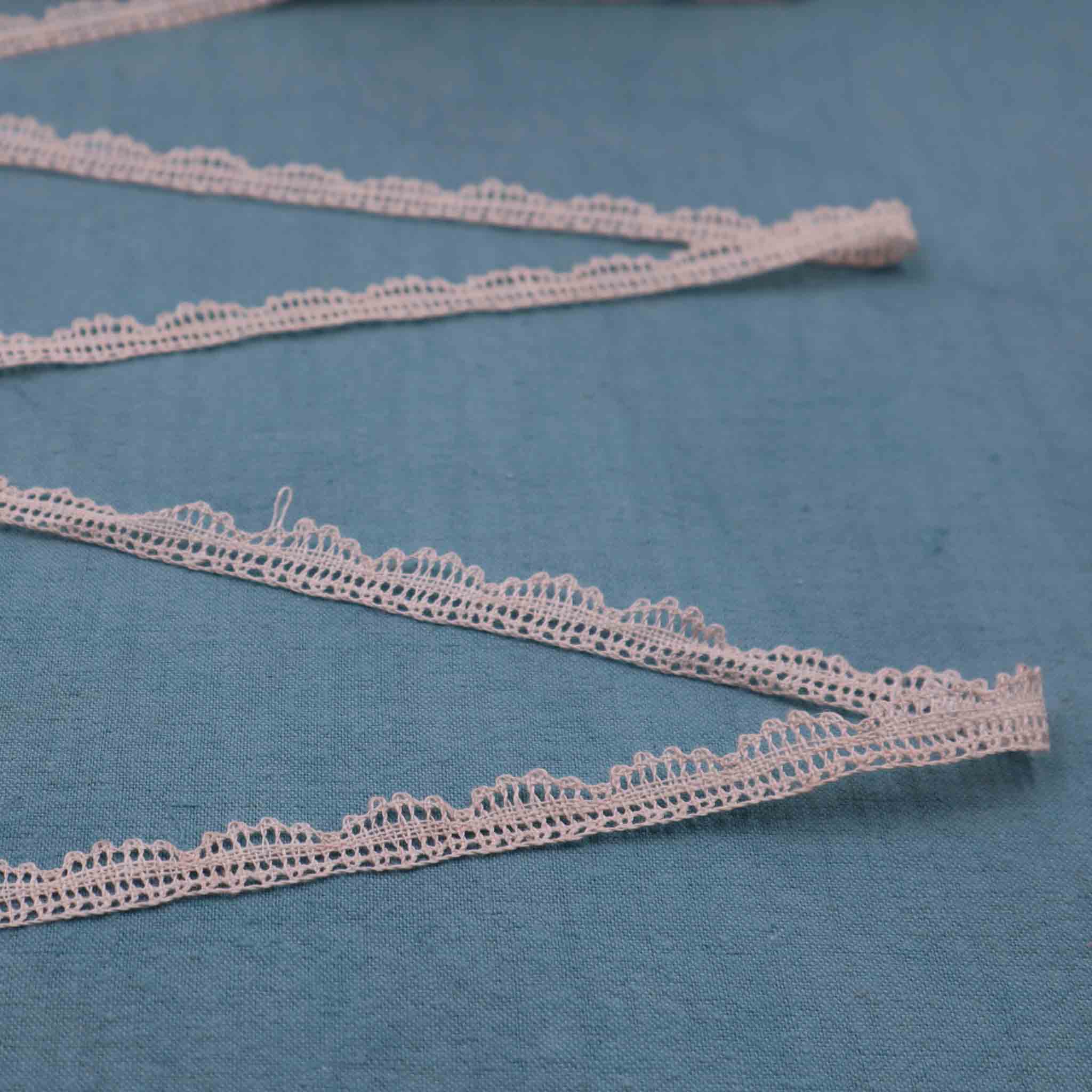 Handmade Linen Lace Trim - Bobbins&Needles