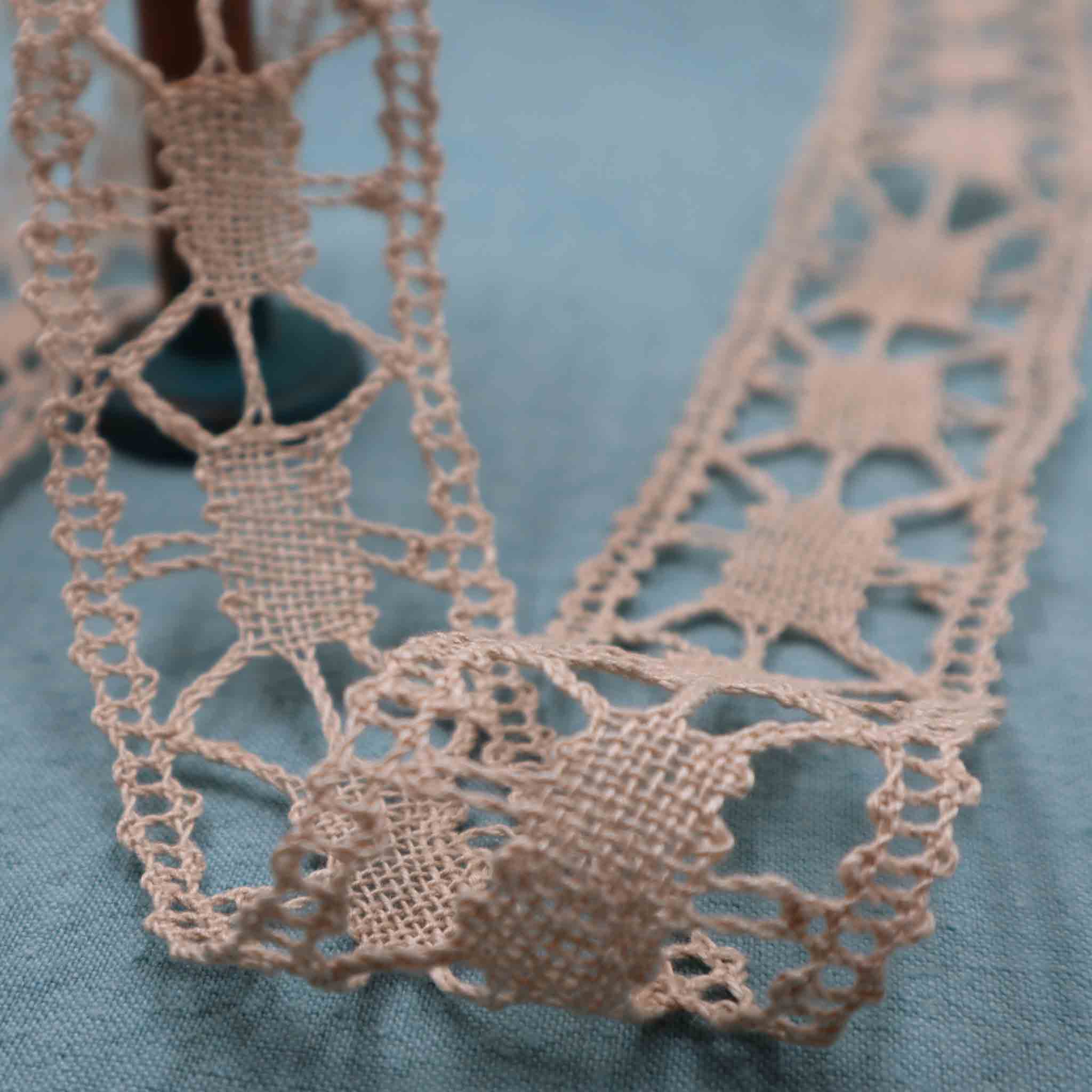 Handmade Linen Lace Trim - Bobbins&Needles