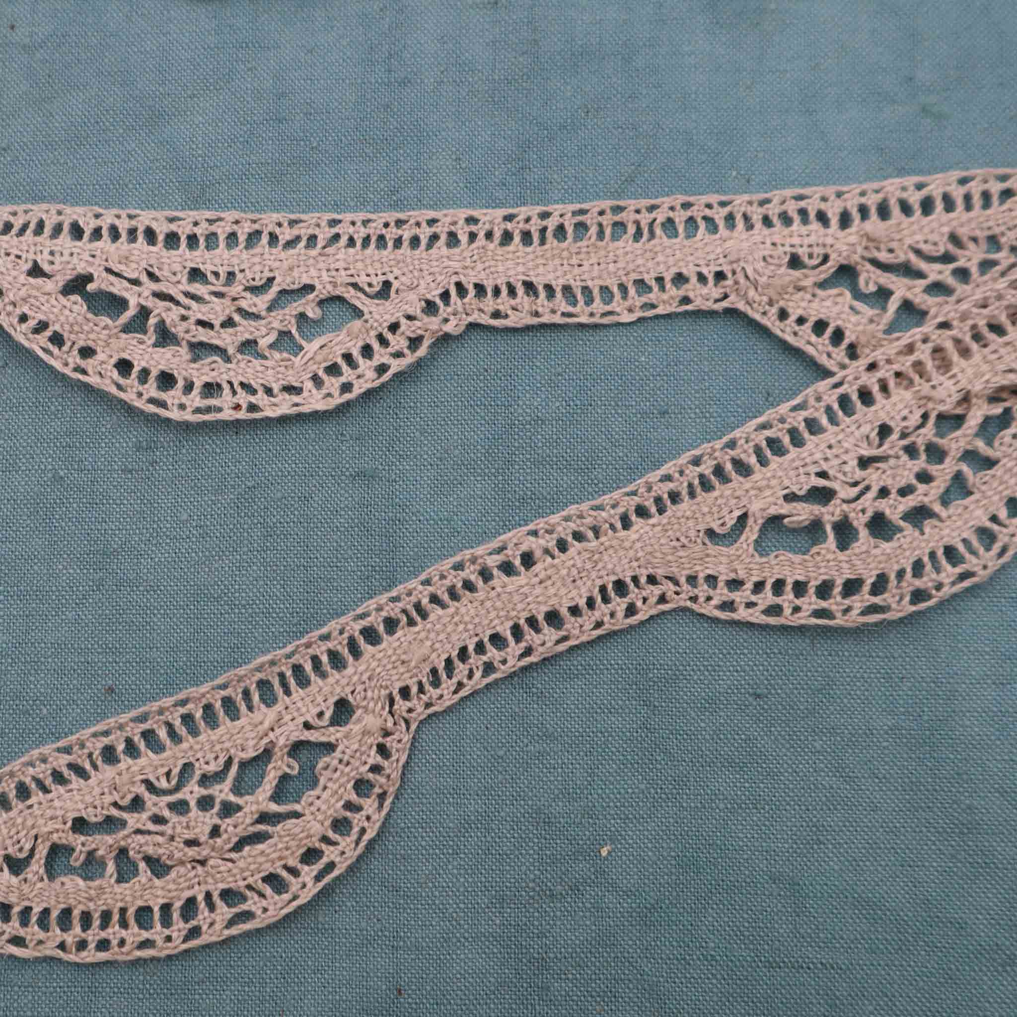 Handmade Linen Lace Trim - Bobbins&Needles