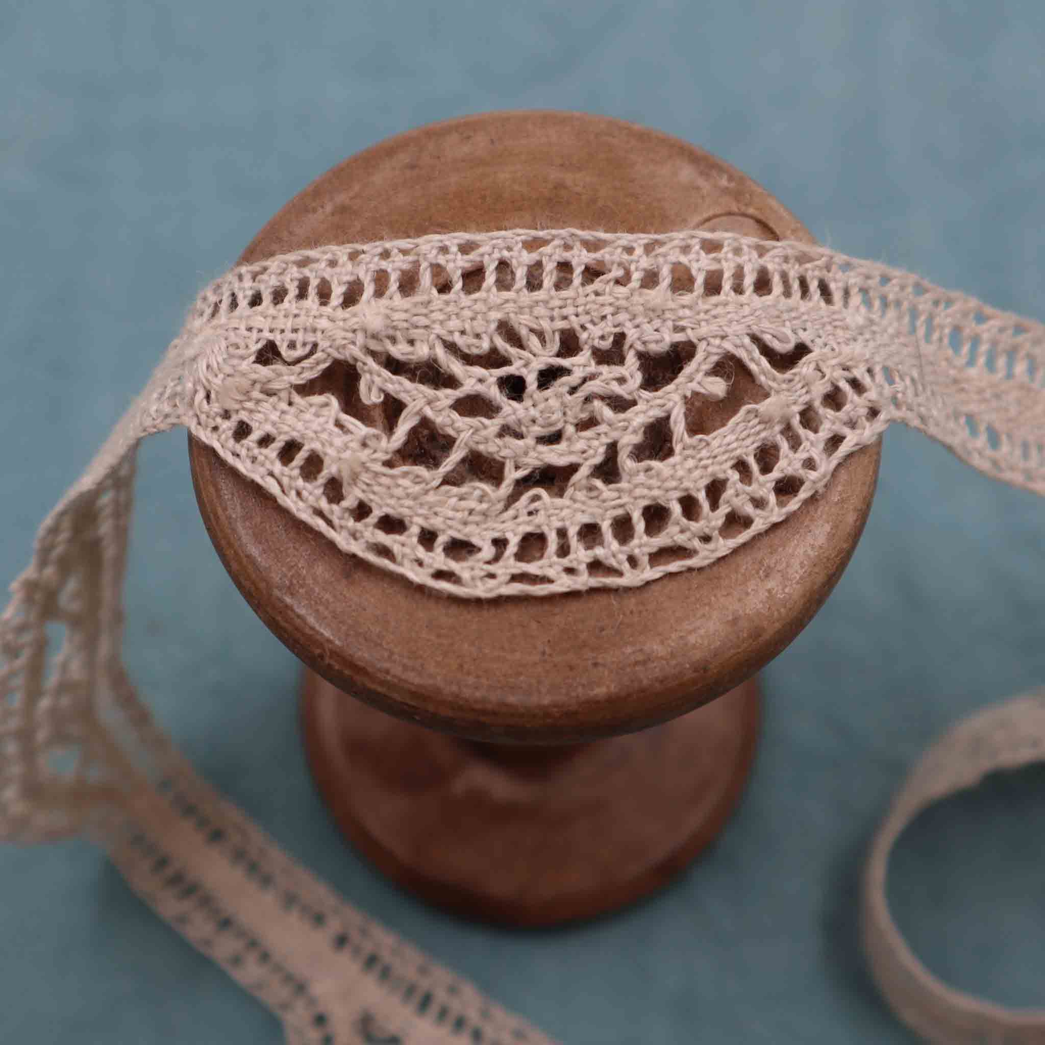 Handmade Linen Lace Trim - Bobbins&Needles