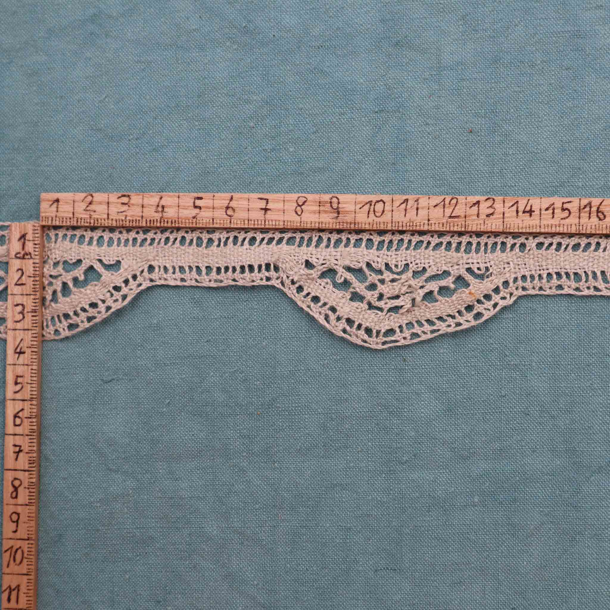 Handmade Linen Lace Trim - Bobbins&Needles