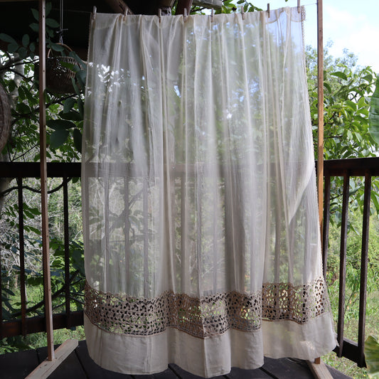Antique Belgian Curtain – Swiss Linen with 20 cm Bruges Guipure Lace Insertion – 190 × 180 cm