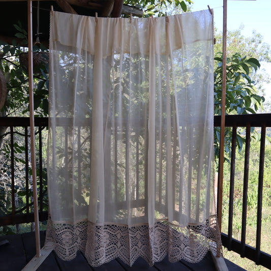 Antique Belgian Curtain – Swiss Linen Panel with 33 cm Handmade Bruges Bobbin Lace Border – 246 × 220 cm