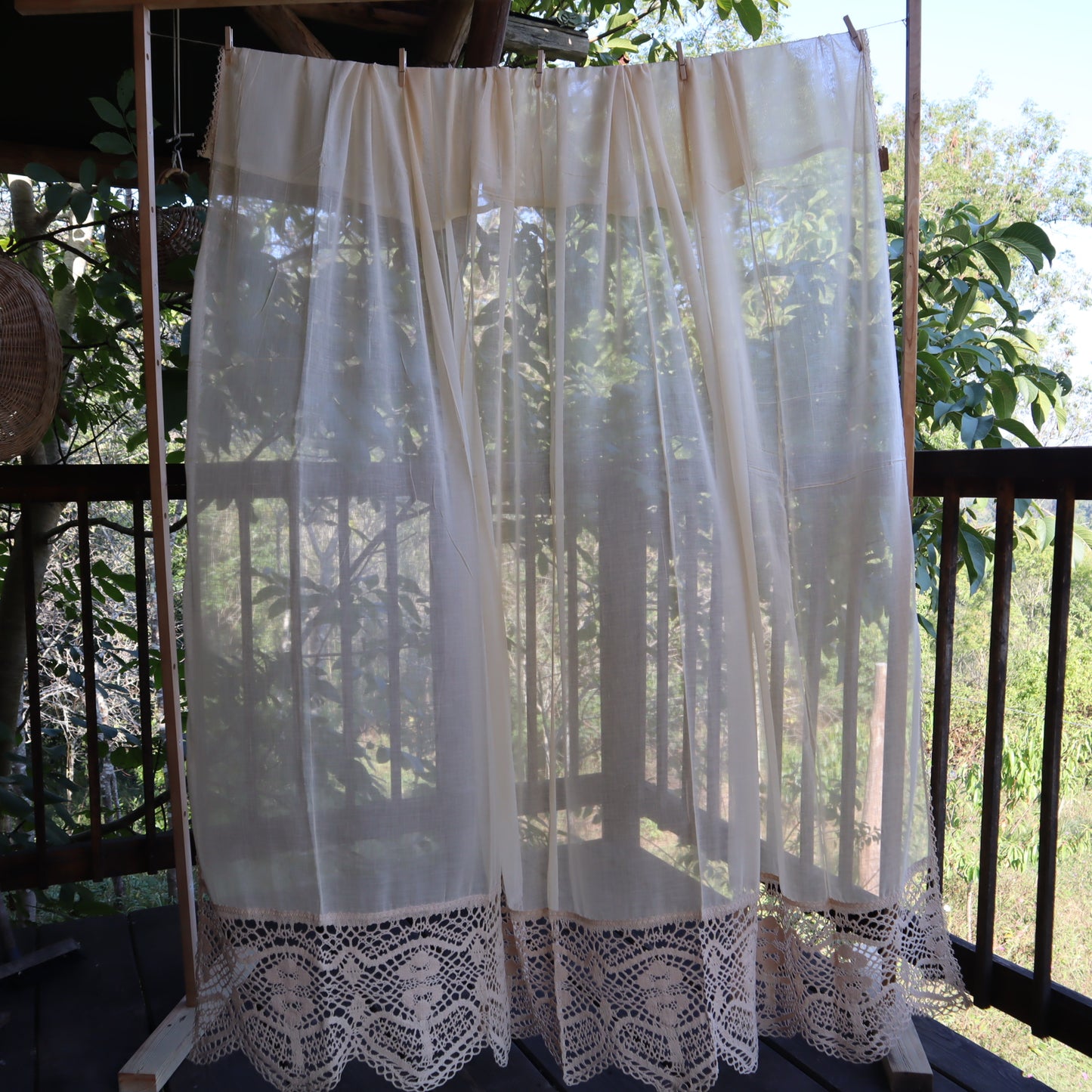 Antique Belgian Curtain – Swiss Linen Panel with 33 cm Handmade Bruges Bobbin Lace Border – 246 × 220 cm