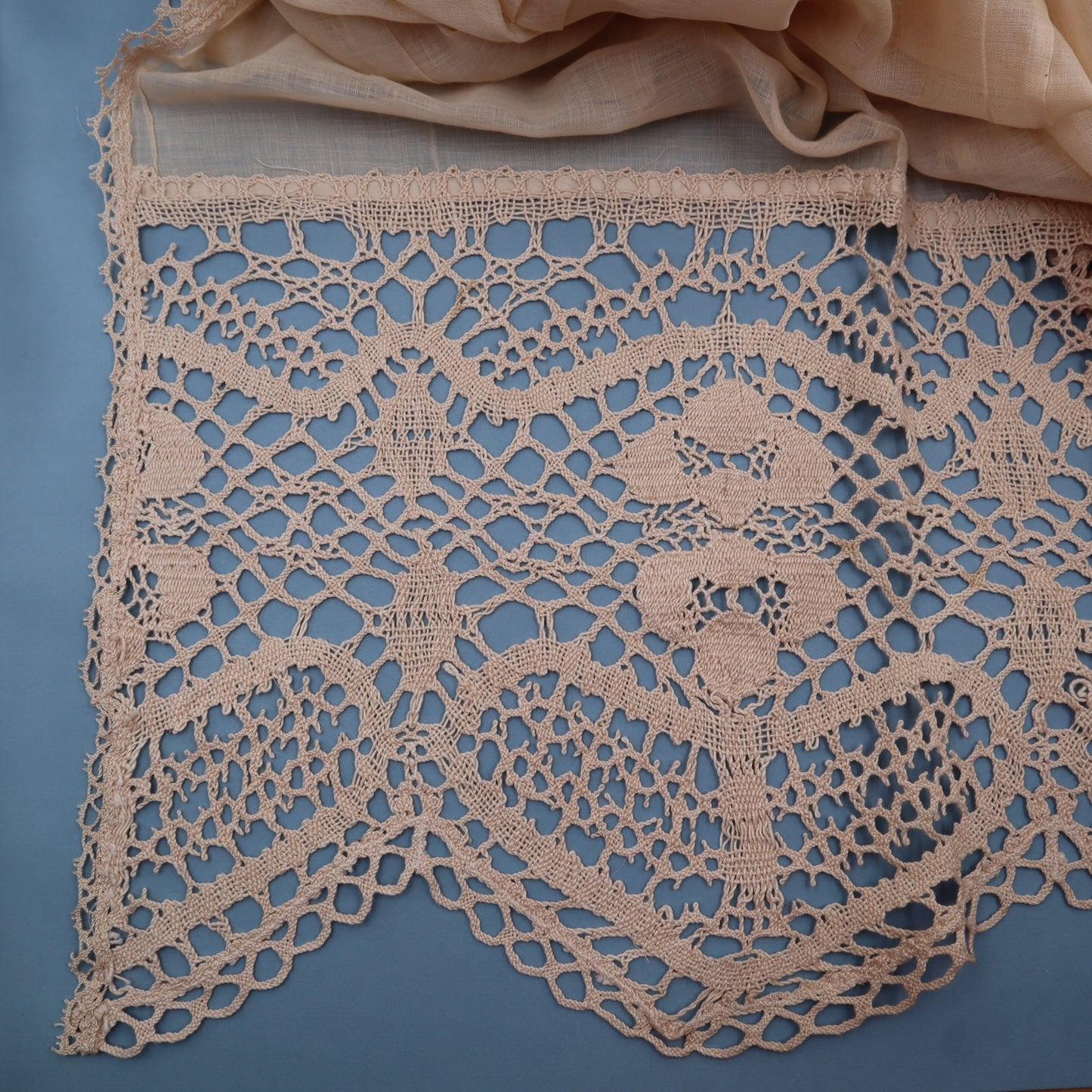 Antique Belgian Curtain – Swiss Linen Panel with 33 cm Handmade Bruges Bobbin Lace Border – 246 × 220 cm
