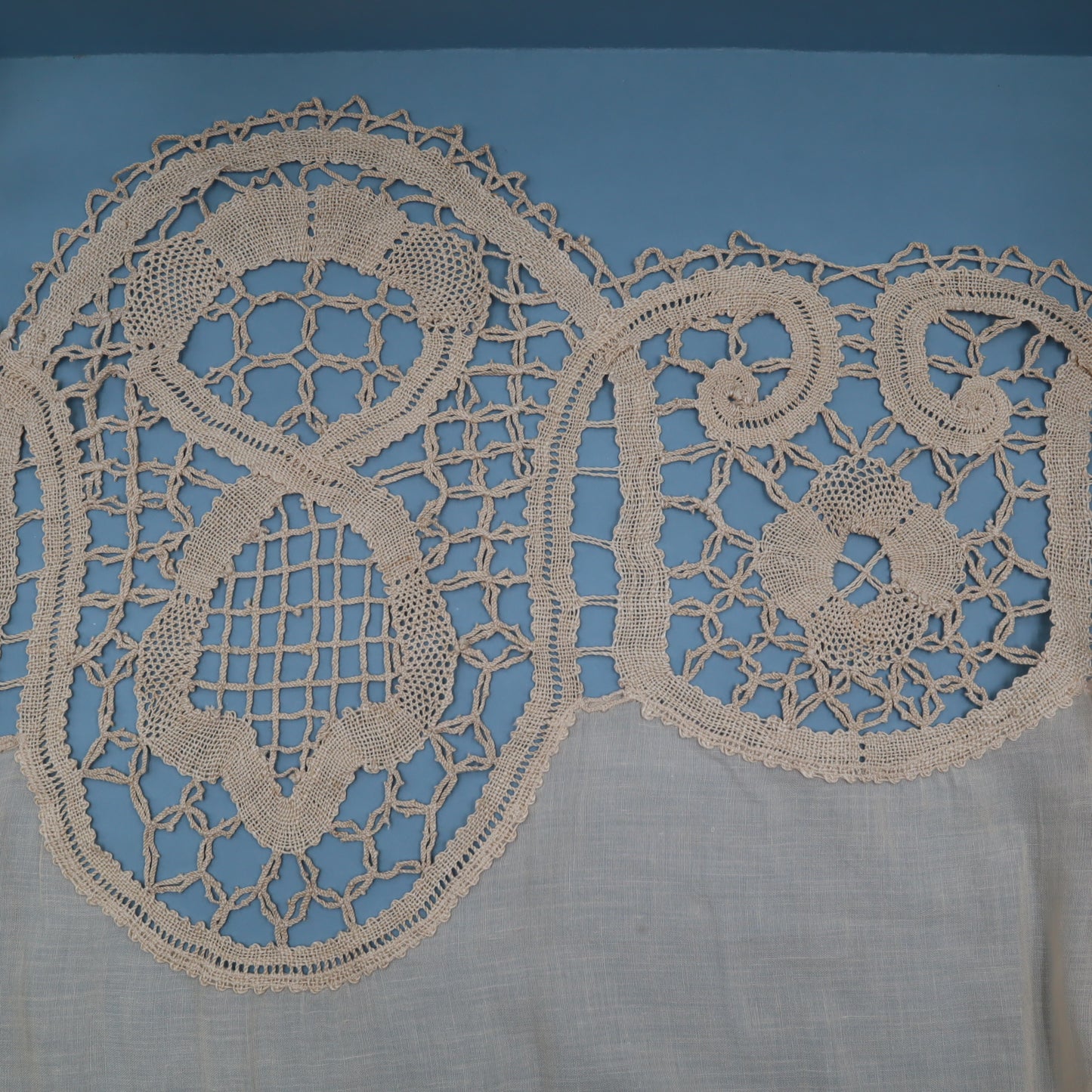Antique Belgian Linen Curtain – 210 × 200 cm Swiss Linen Panel with Handmade Bruges Renaissance Lace Border