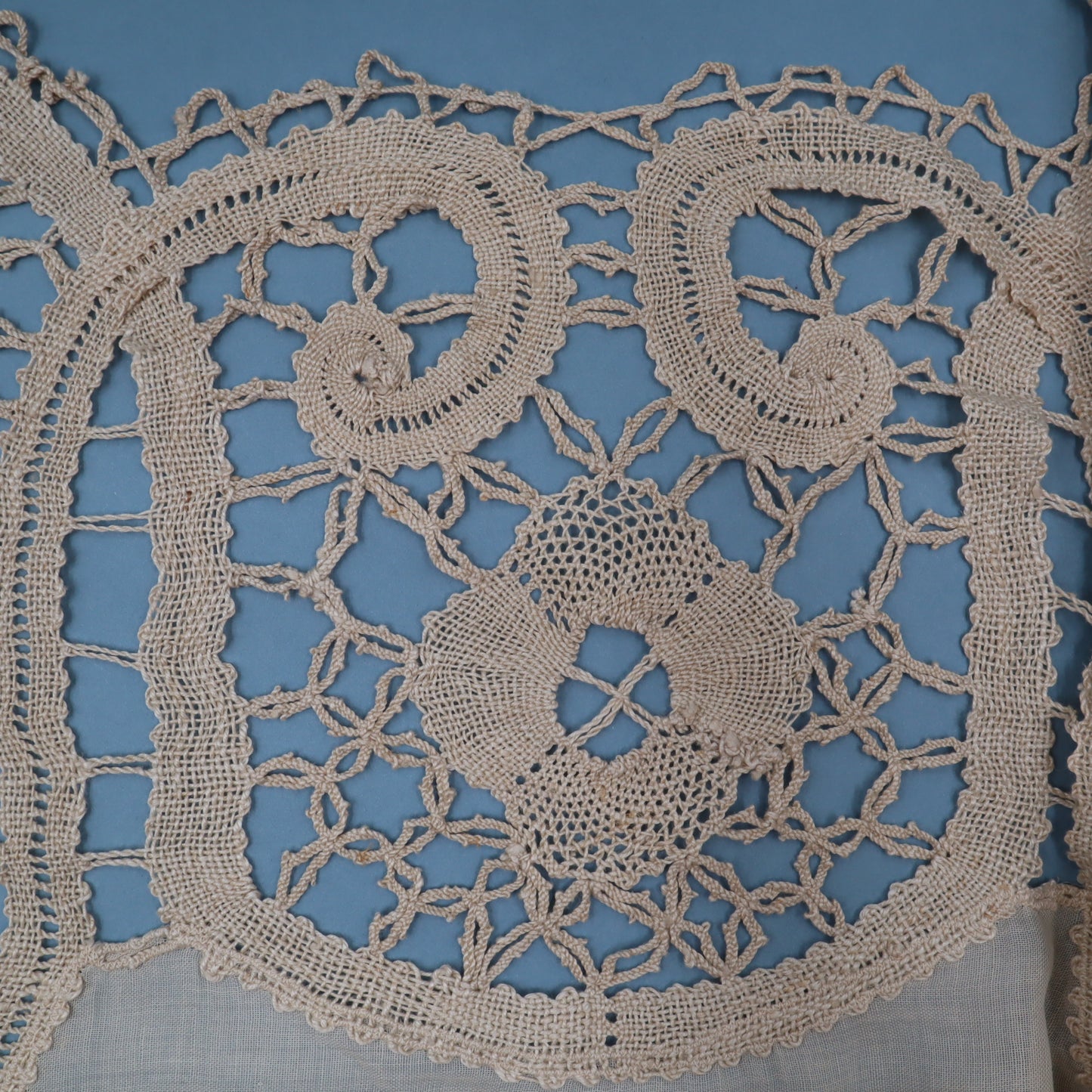 Antique Belgian Linen Curtain – 210 × 200 cm Swiss Linen Panel with Handmade Bruges Renaissance Lace Border