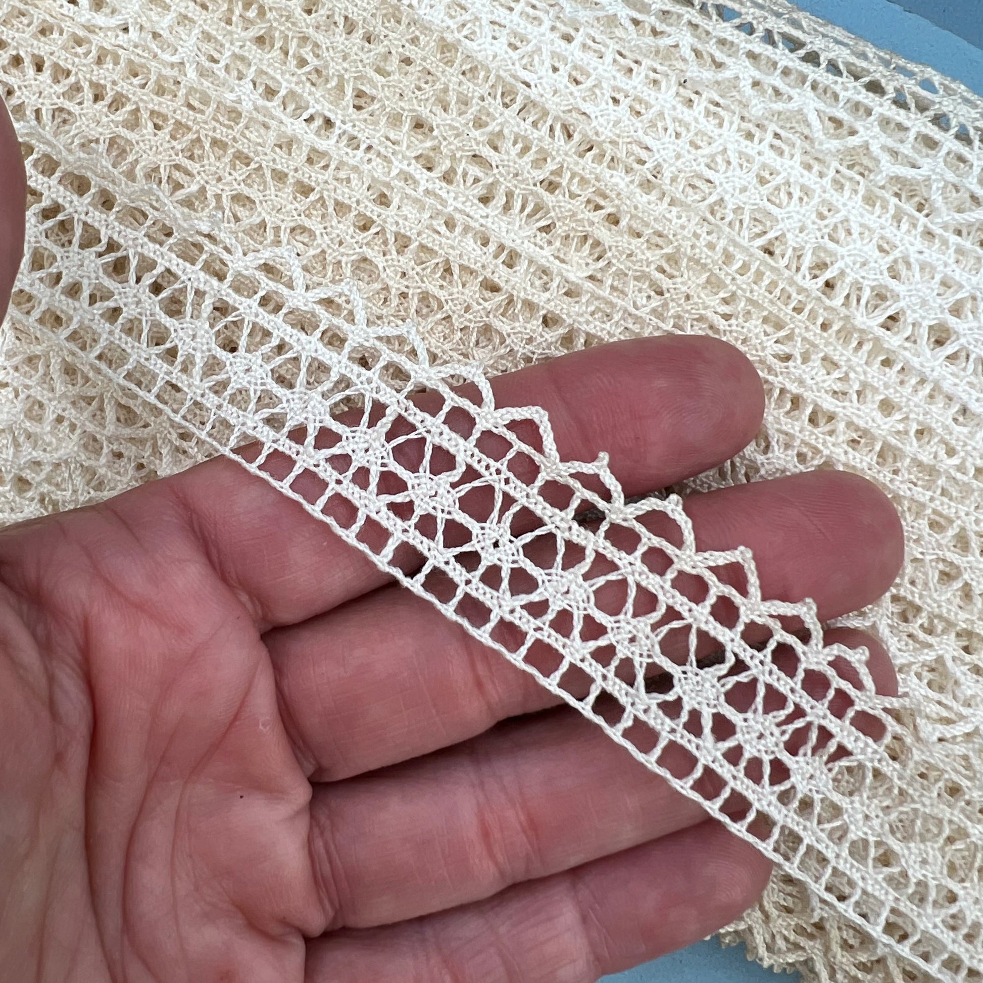 Wholesale Vintage French Lace Trim – 90m – Le Puy-en-Velay Cotton Lace - Bobbins&Needles