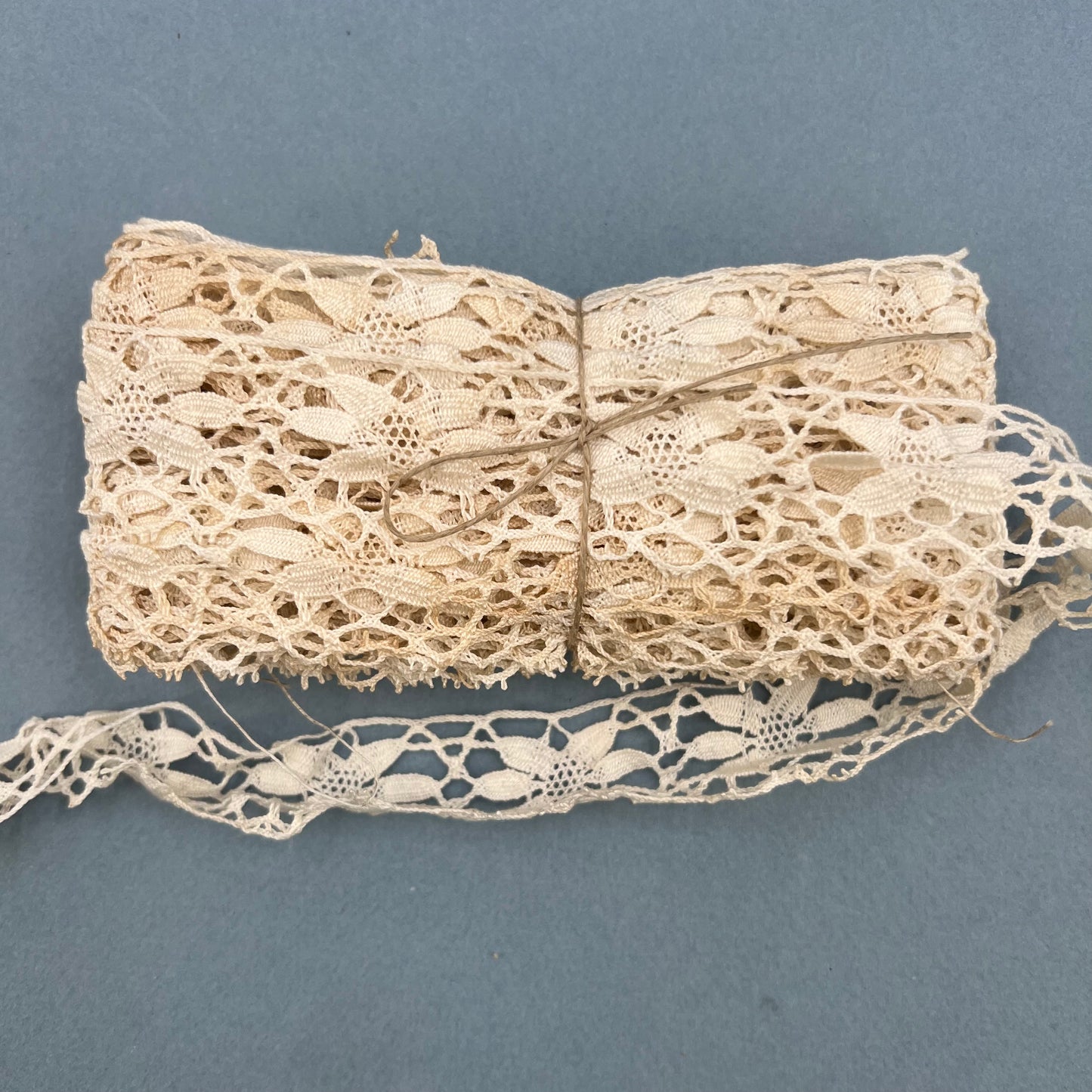 Wholesale Vintage French Lace Trim – 6,5m – Le Puy-en-Velay Cotton Lace