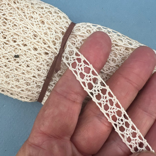 Wholesale Vintage French Lace Trim – 30m – Le Puy-en-Velay Cotton Lace - Bobbins&Needles