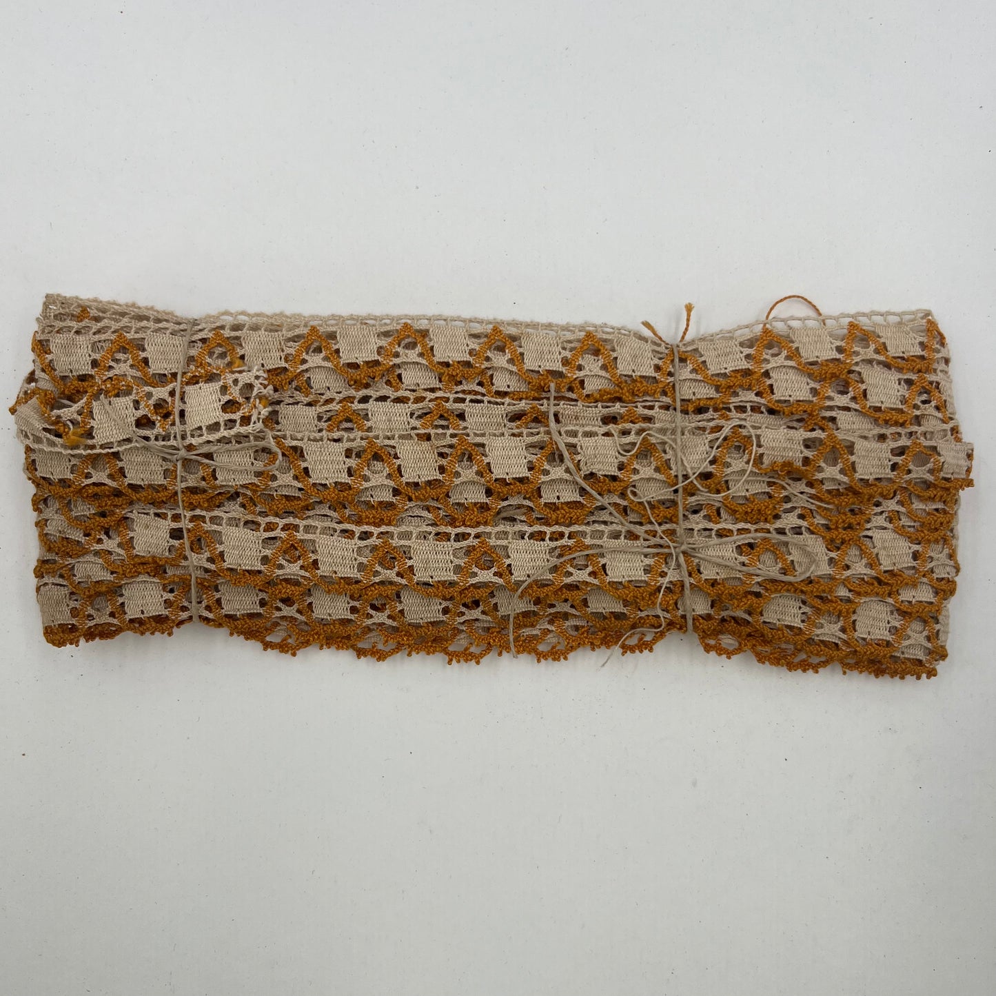 Wholesale Vintage French Lace Trim – 14m – Le Puy-en-Velay Cotton Lace