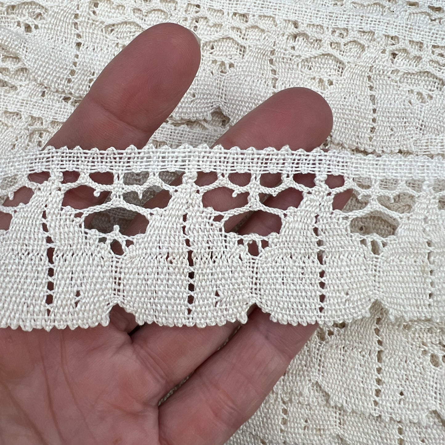 Wholesale Vintage French Lace Trim – 40m – Le Puy-en-Velay Cotton Lace