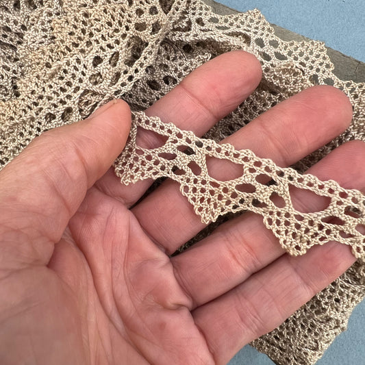 Wholesale Vintage French Lace Trim – 24m – Le Puy-en-Velay Cotton Lace - Bobbins&Needles