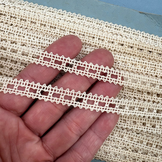Wholesale Vintage French Lace Trim – 33m – Le Puy-en-Velay Cotton Lace - Bobbins&Needles