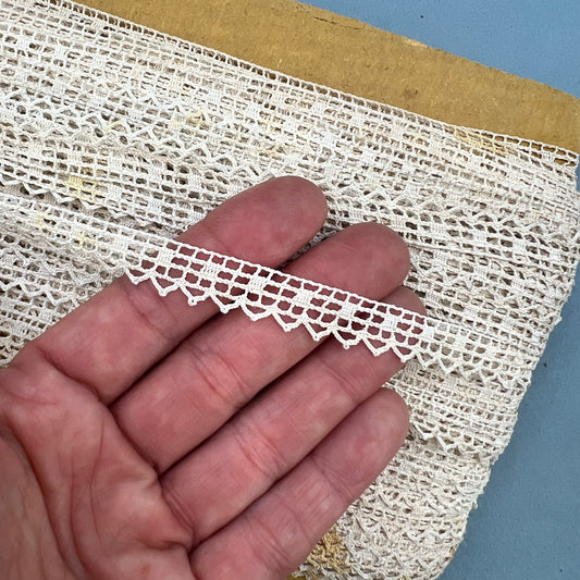 Wholesale Vintage French Lace Trim – 100m – Le Puy-en-Velay Cotton Lace - Bobbins&Needles