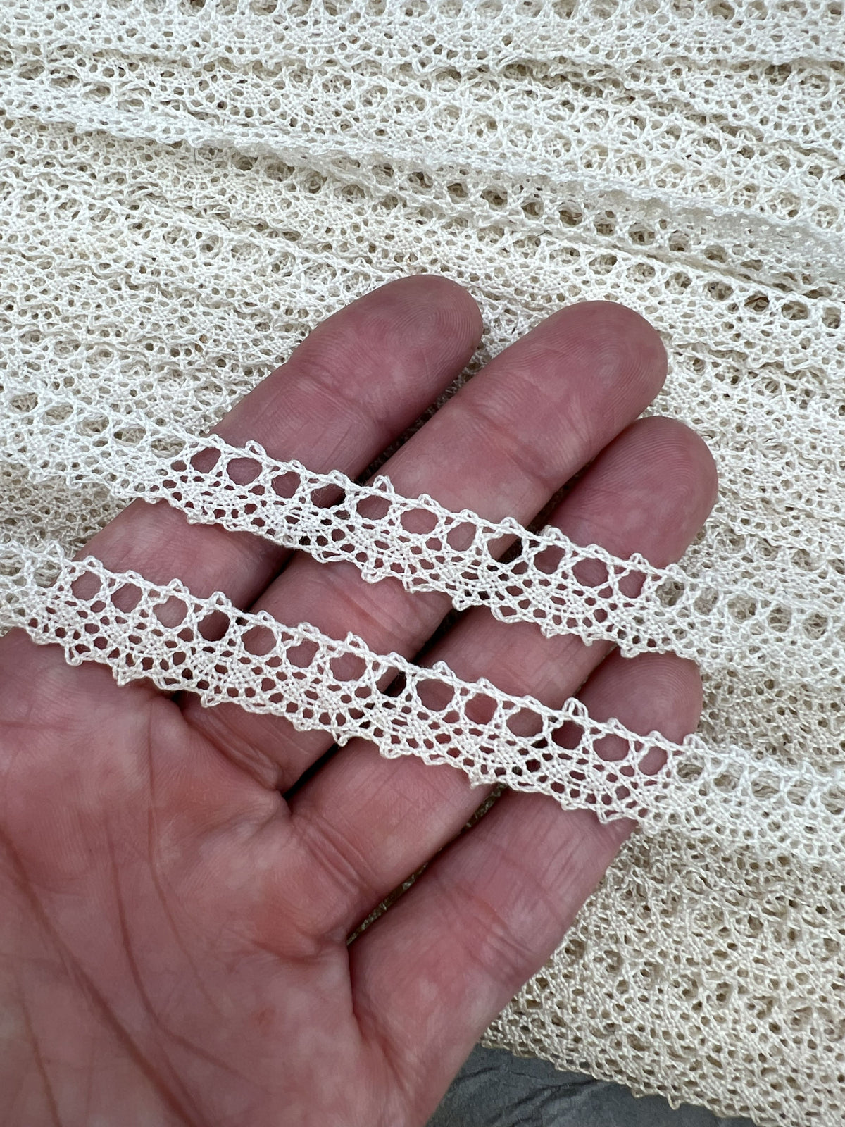 Wholesale Vintage French Lace Trim – 35m – Le Puy-en-Velay Cotton Lace