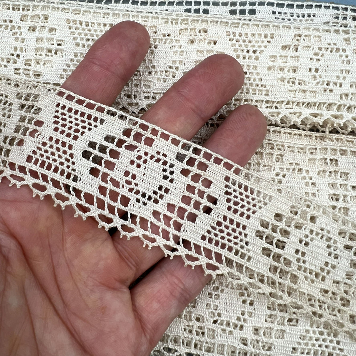 Wholesale Vintage French Lace Trim – 22m – Le Puy-en-Velay Cotton Lace