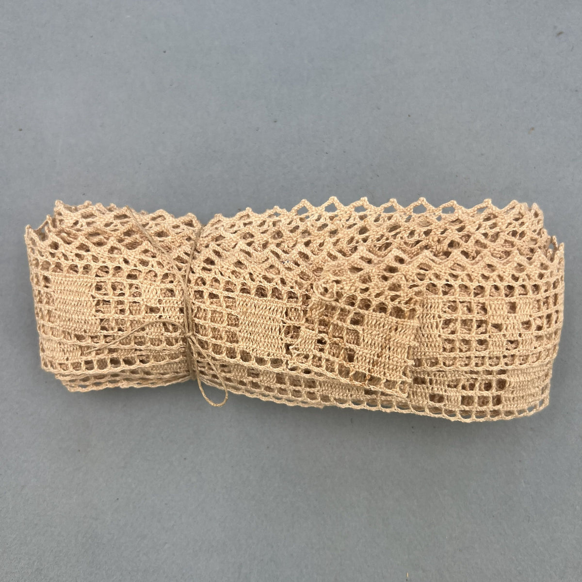 Wholesale Vintage French Lace Trim – 8.5m – Le Puy-en-Velay Cotton Lace