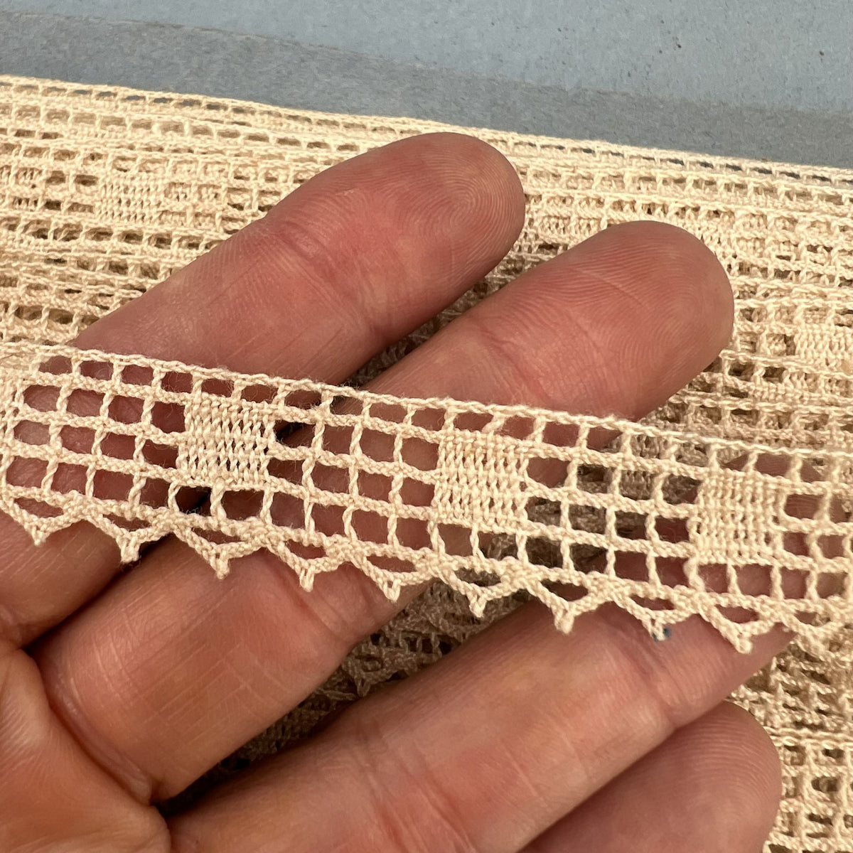 Wholesale Vintage French Lace Trim – 40m – Le Puy-en-Velay Cotton Lace