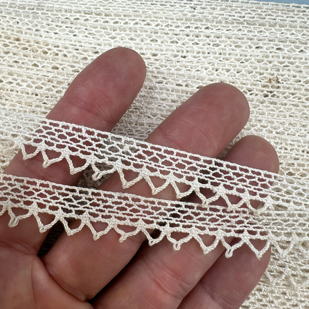 Wholesale Vintage French Lace Trim – 70 – Le Puy-en-Velay Cotton Lace