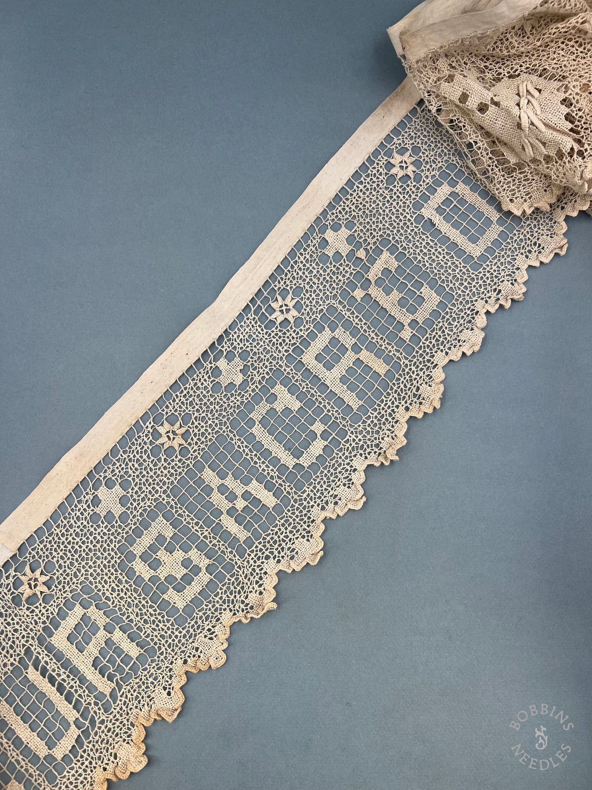 Antique Handmade Religious Filet Lace Border – Sacred Heart of Jesus – 380 cm