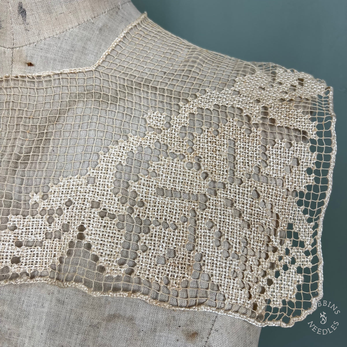 Antique Handmade Filet Lace Collar – Square Shoulder Capelet