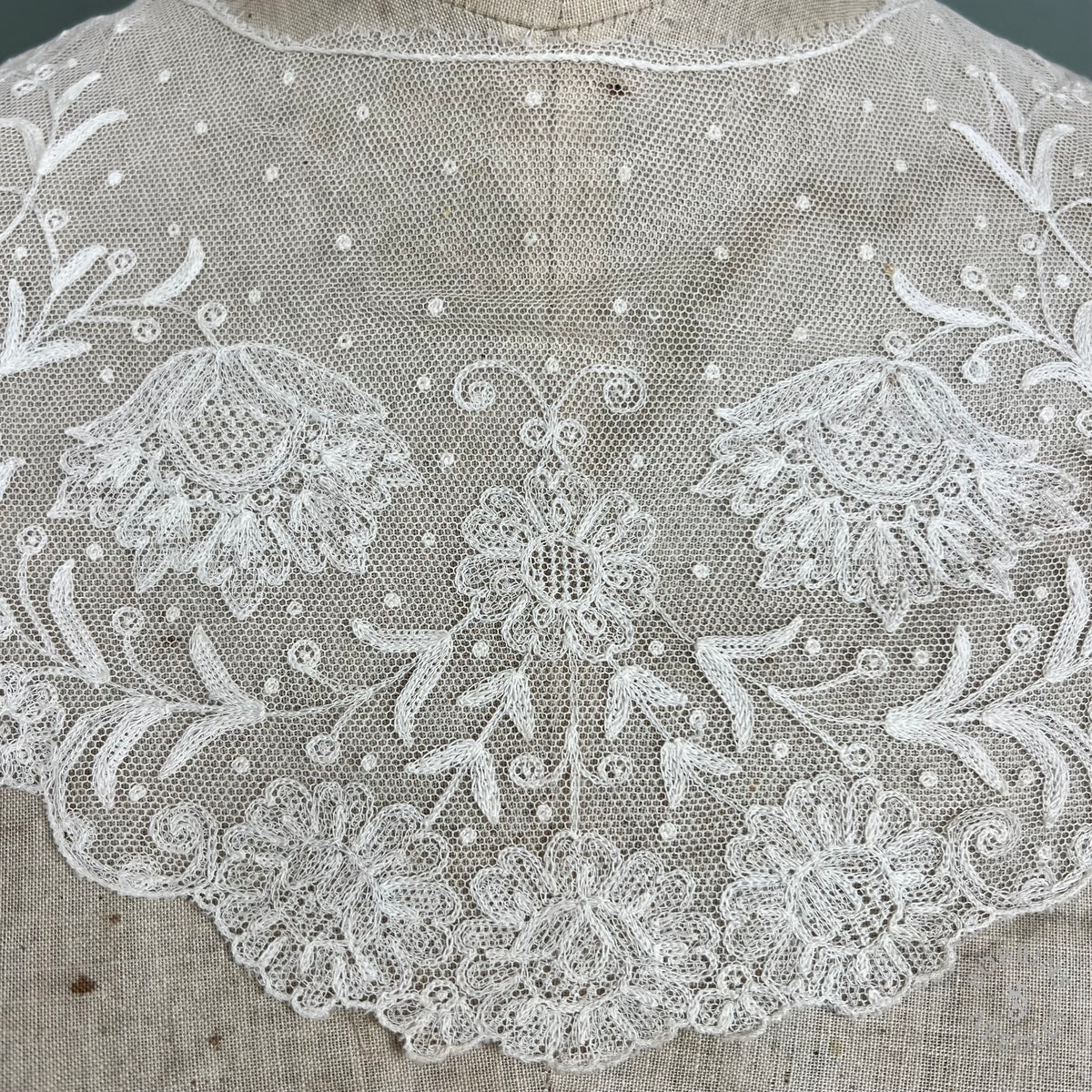 Antique Floral Embroidered Tulle Lace Collar – Brussels Appliqué Style