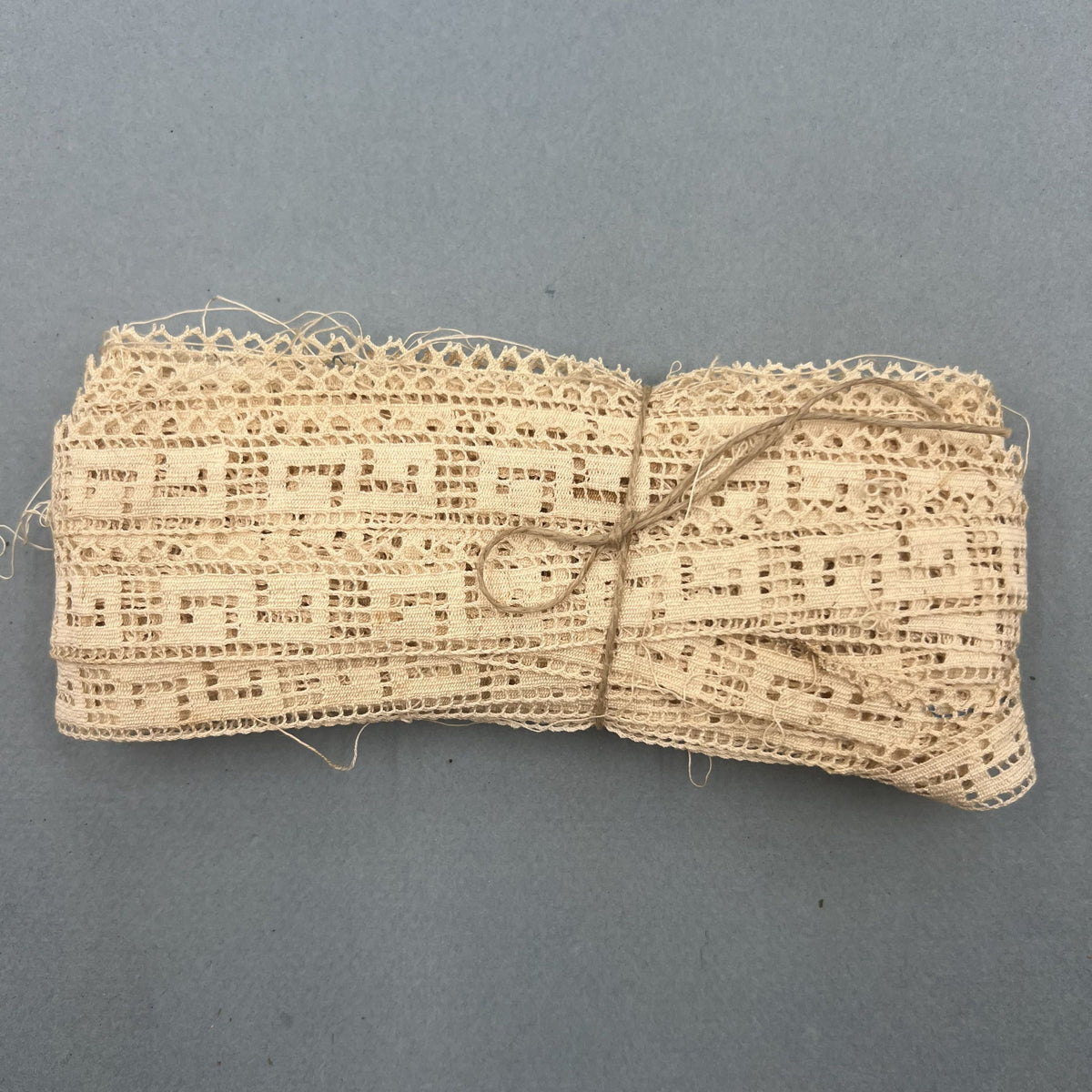 Wholesale Vintage French Lace Trim – 10m – Le Puy-en-Velay Cotton Lace