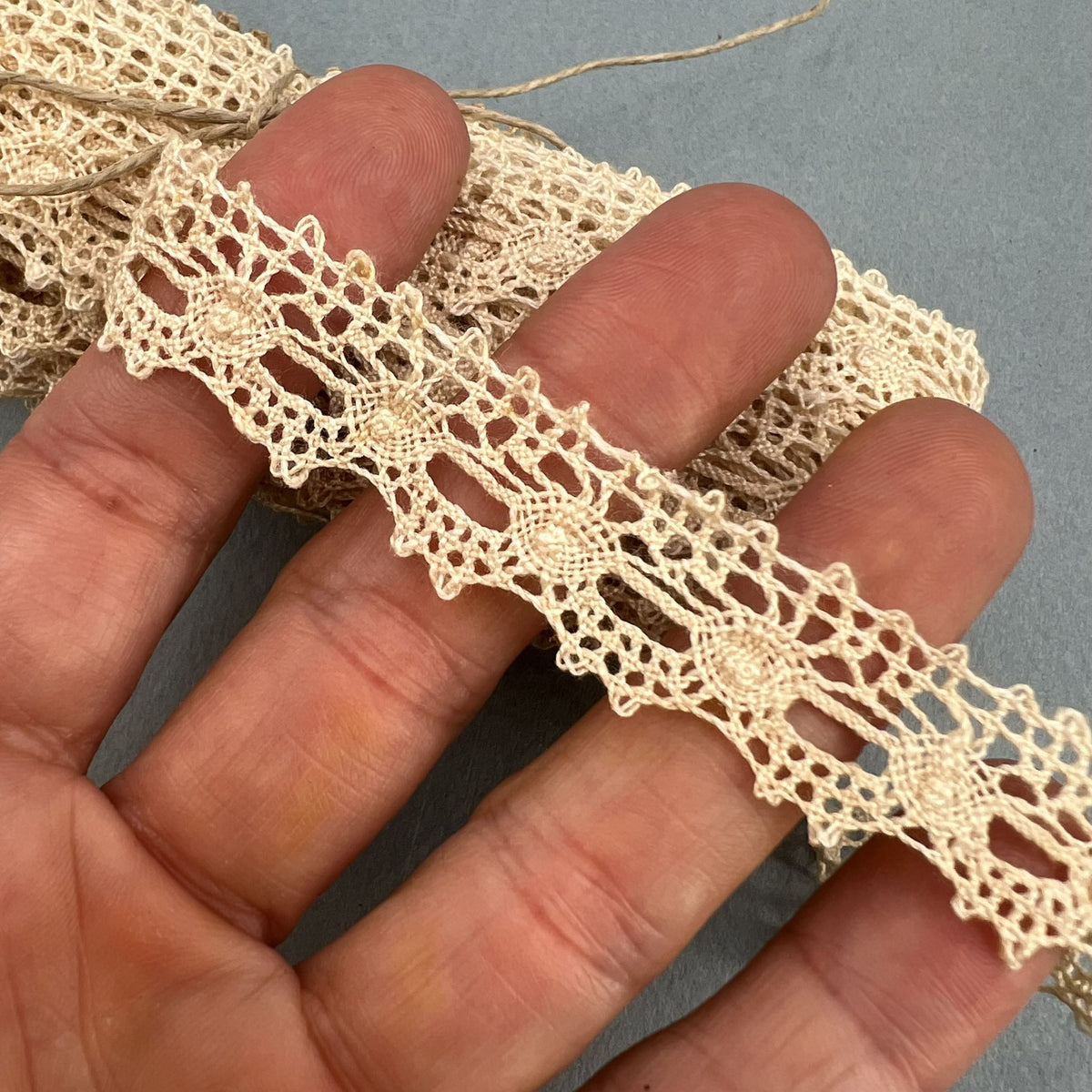 Wholesale Vintage French Lace Trim – 9m – Le Puy-en-Velay Cotton Lace