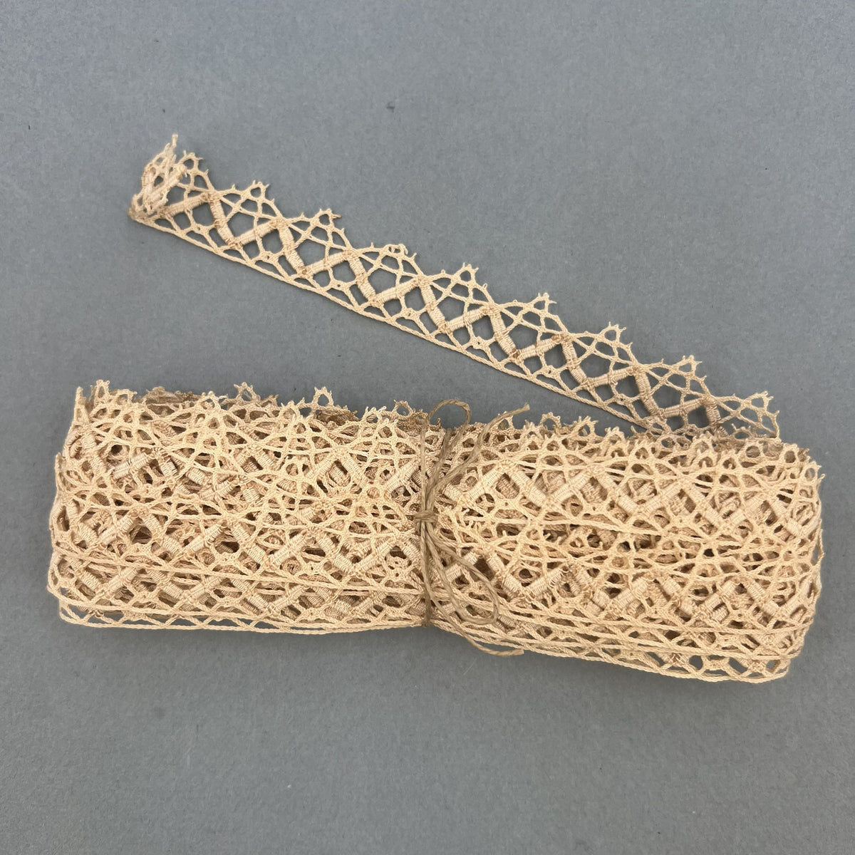 Wholesale Vintage French Lace Trim – 7m – Le Puy-en-Velay Cotton Lace