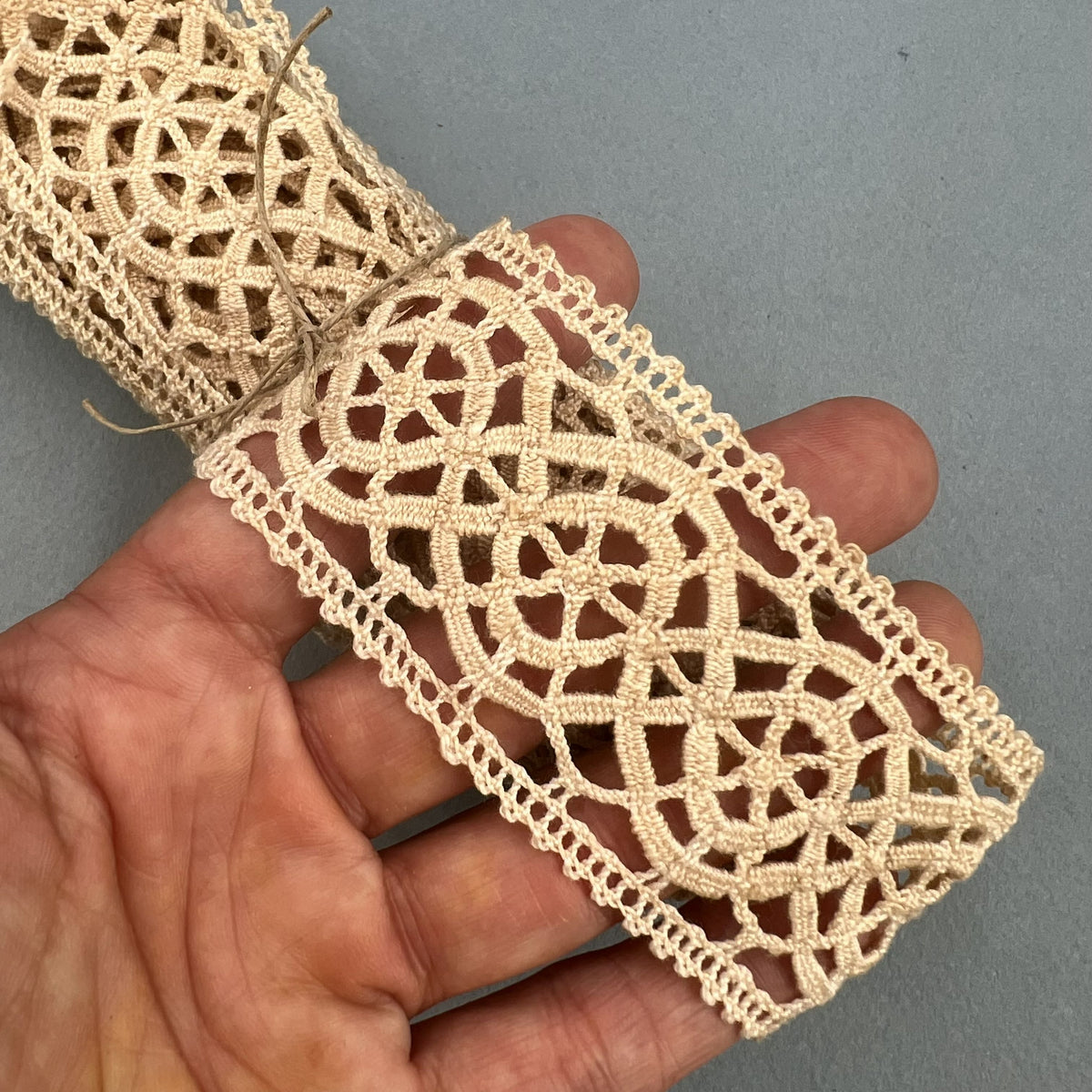 Wholesale Vintage French Lace Trim – 4.70m – Le Puy-en-Velay Cotton Lace