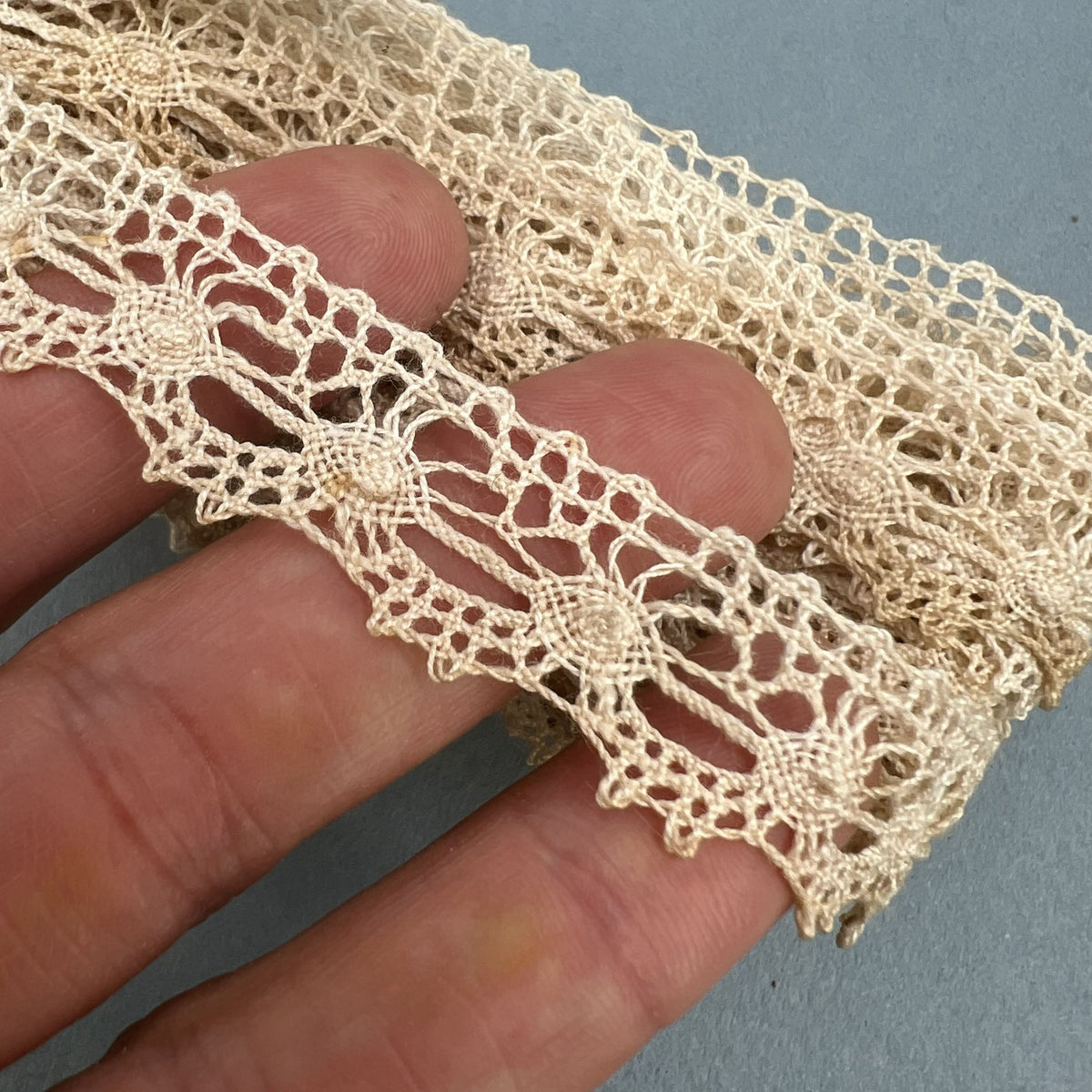 Wholesale Vintage French Lace Trim – 9m – Le Puy-en-Velay Cotton Lace