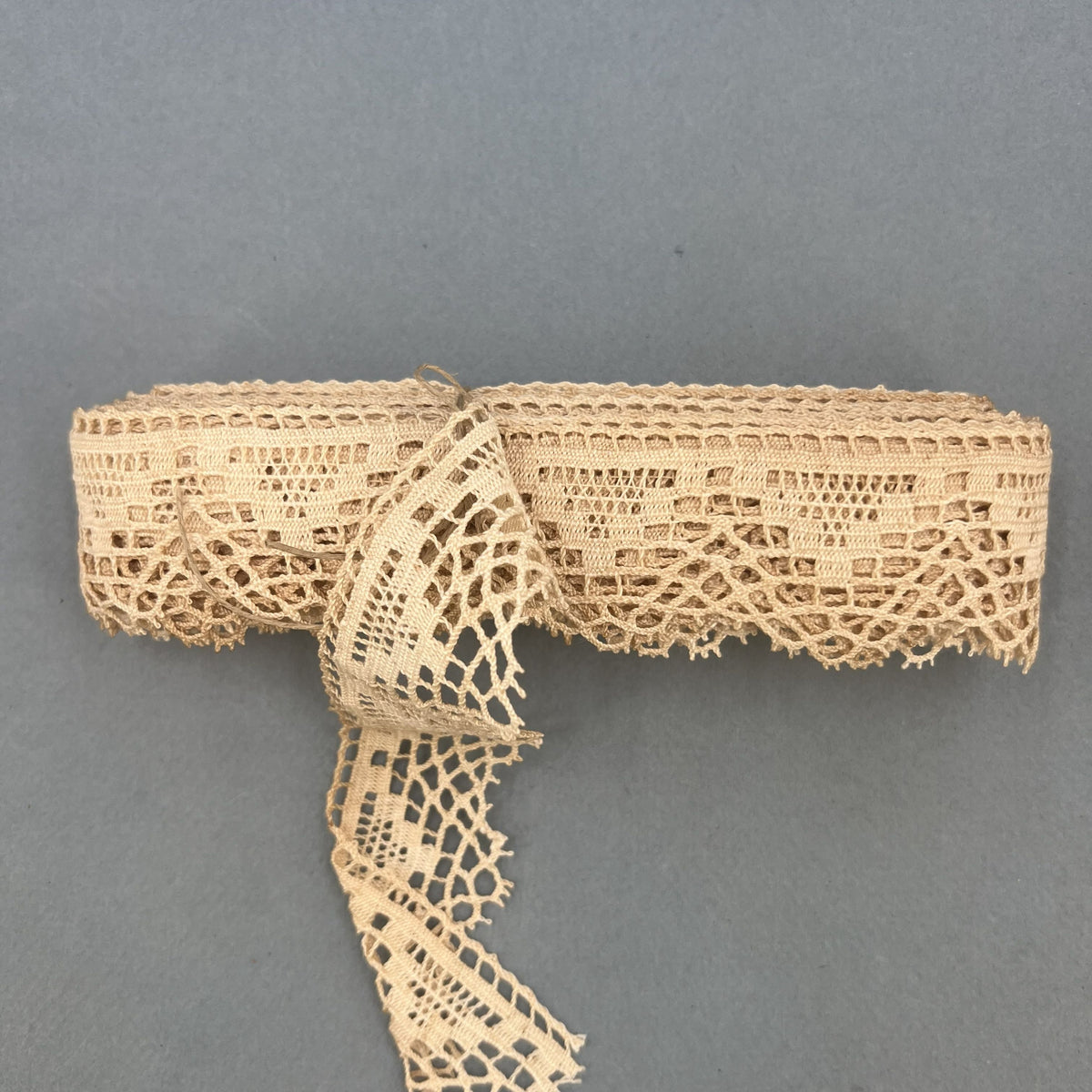 Wholesale Vintage French Lace Trim – 6m – Le Puy-en-Velay Cotton Lace