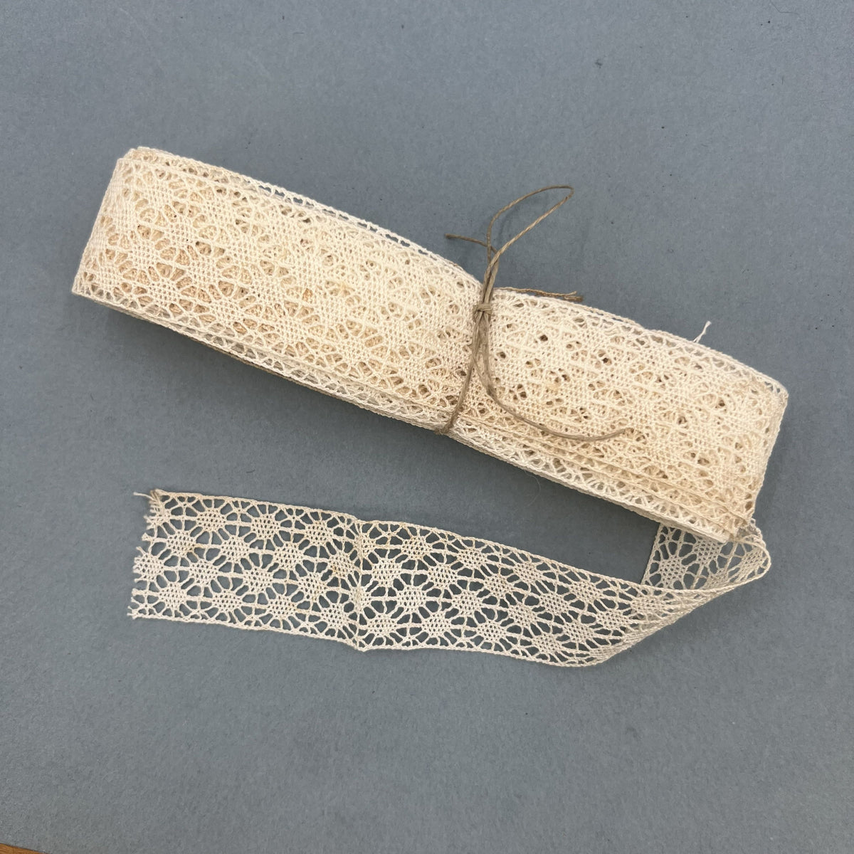 Wholesale Vintage French Lace Trim – 7m – Le Puy-en-Velay Cotton Lace