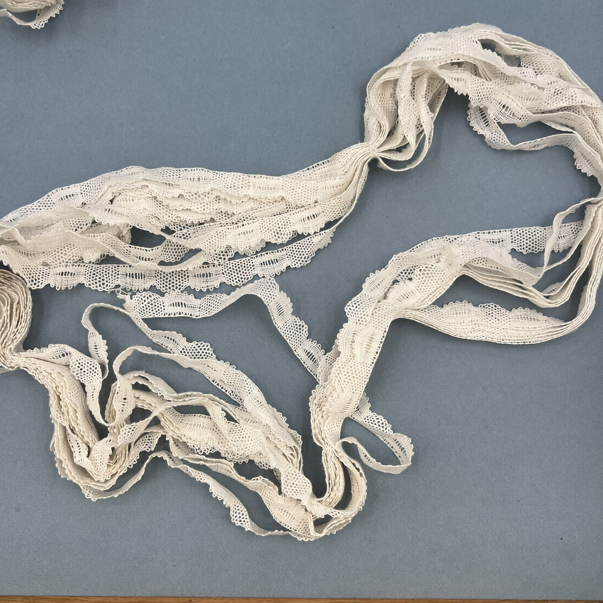 Wholesale Handmade French Lace Trim – 15m – Le Puy-en-Velay Linen Lace
