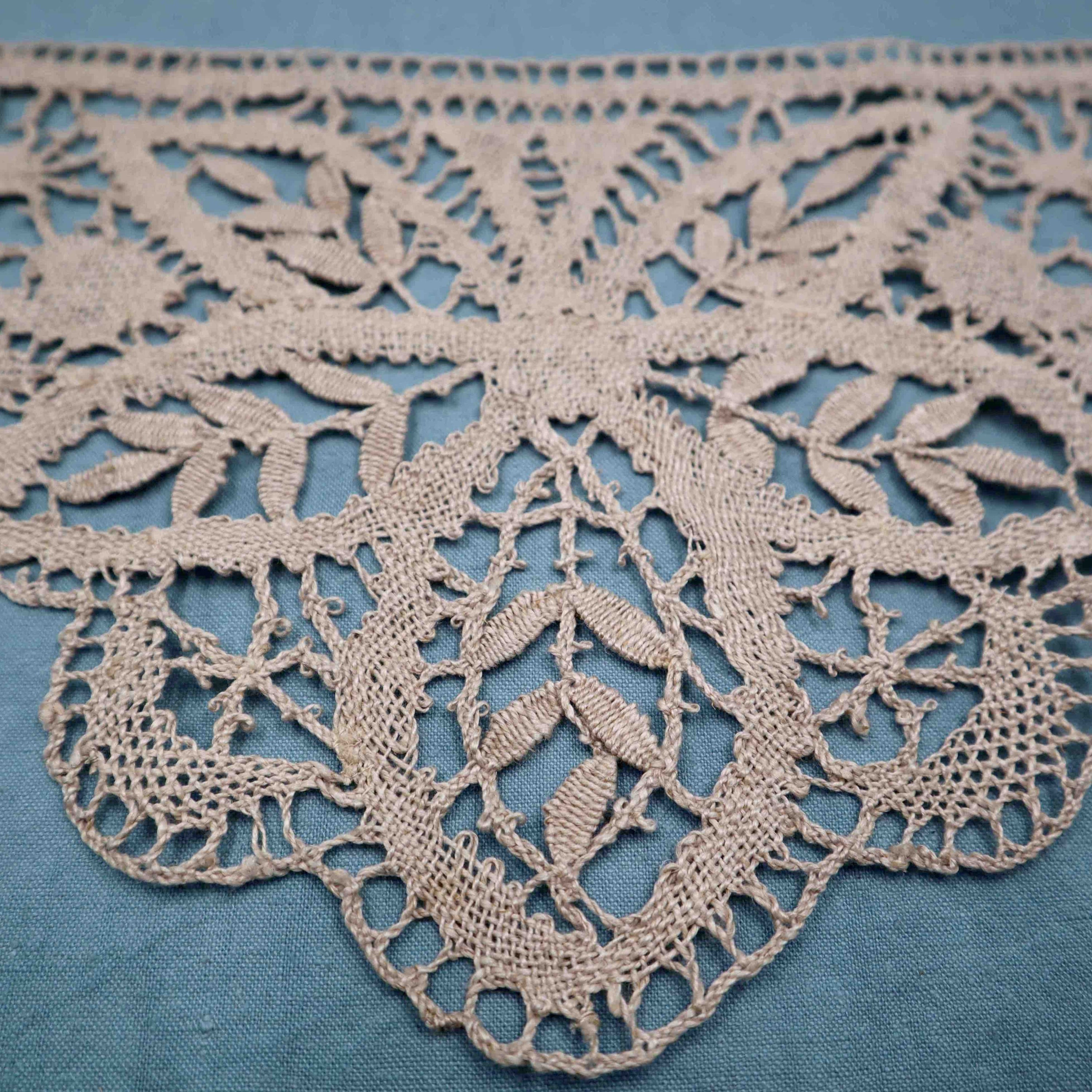 Set of 3 Inserts Lace Handmade in Linen