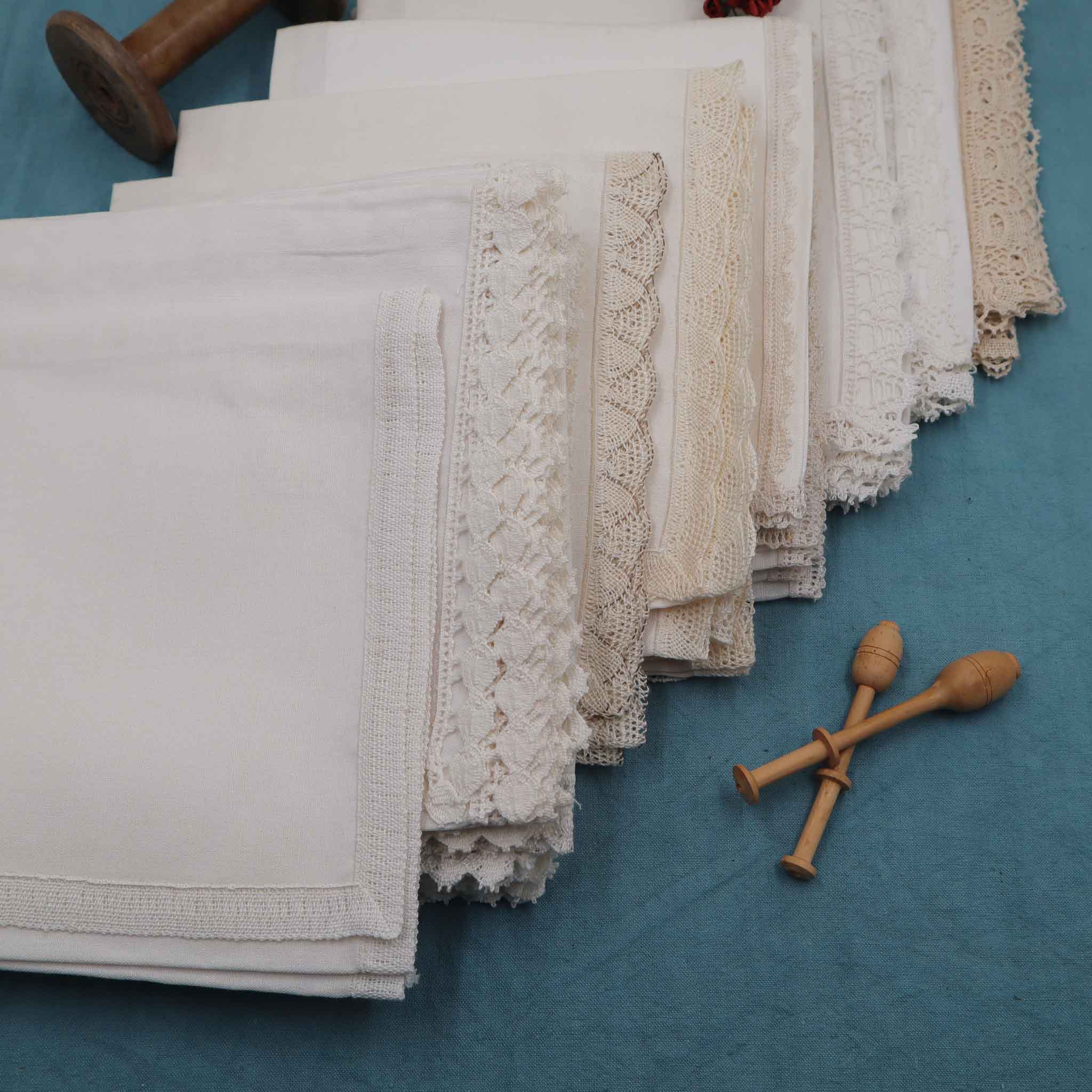 Set of 2 Linen Napkins Doilies Bobbin Lace - Bobbins&Needles