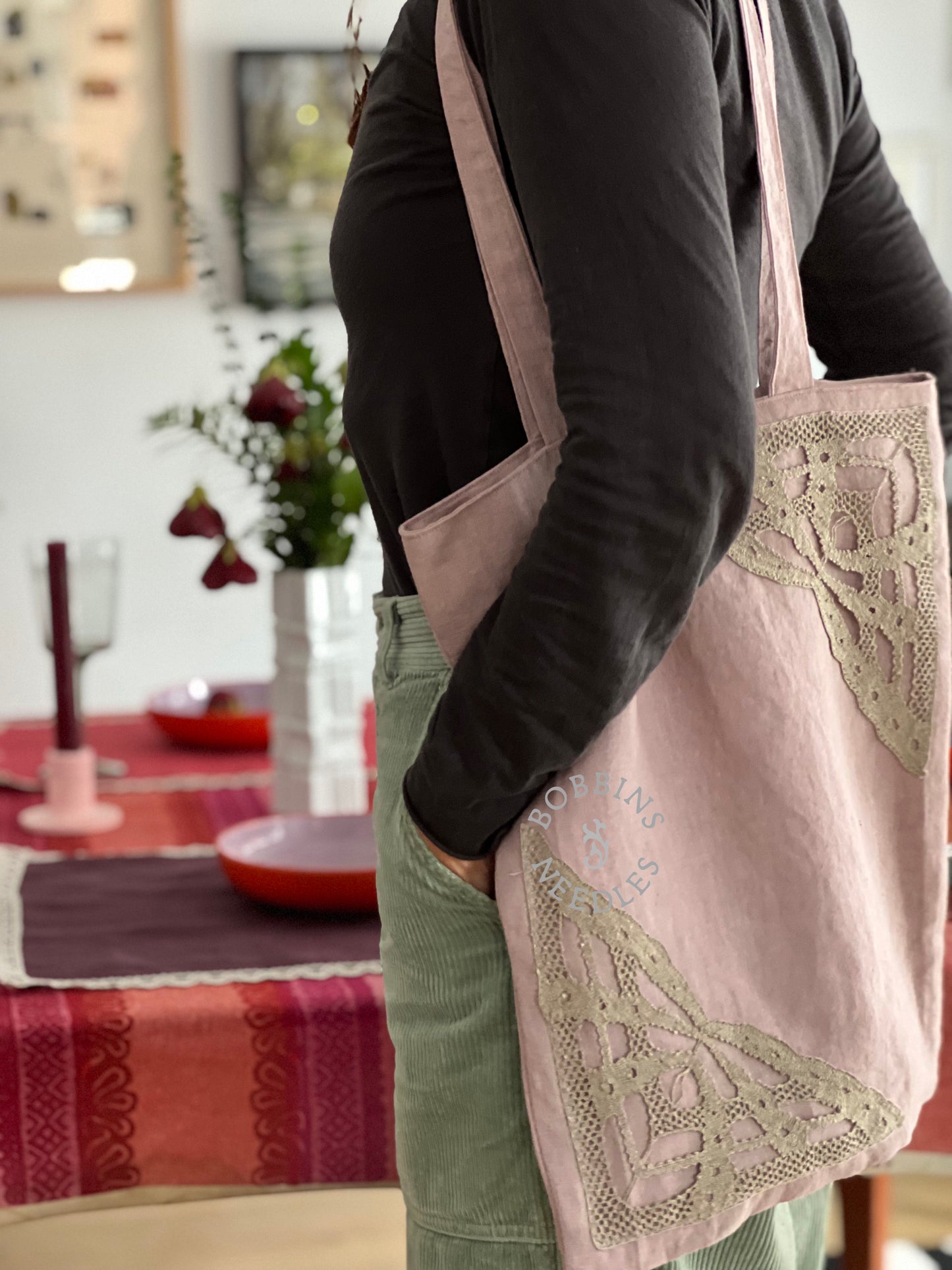 Linen Tote Bag with Antique Lace Insert – Dusty Pink