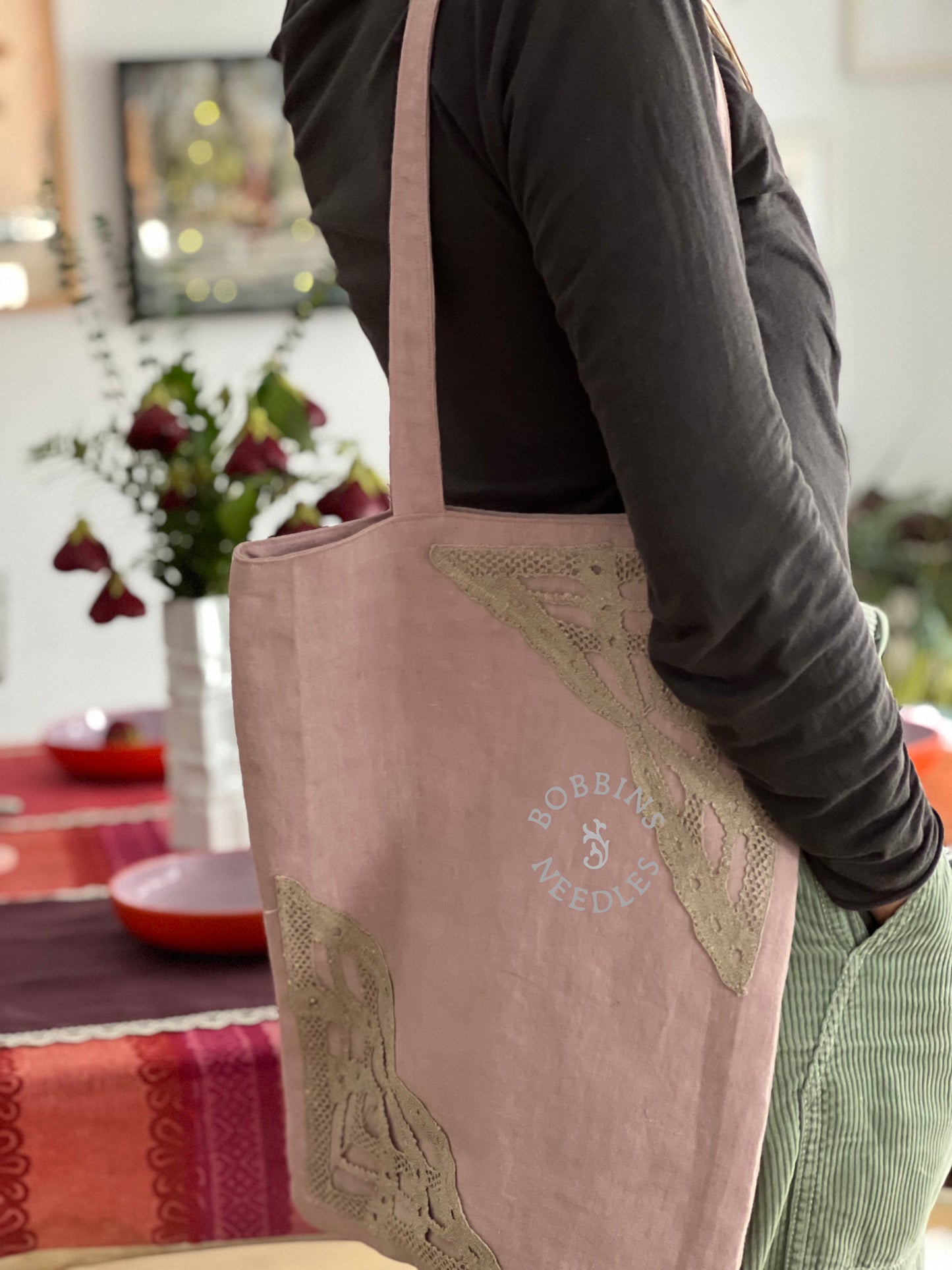 Linen Tote Bag with Antique Lace Insert – Dusty Pink