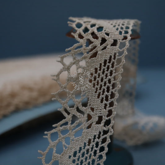Vintage French Lace Border – Bobbin Lace Geometric Scalloped Edging Trim