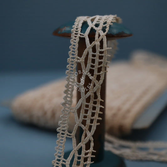 33m Cotton Bobbin Lace Border – Vintage French Geometric Openwork Trim