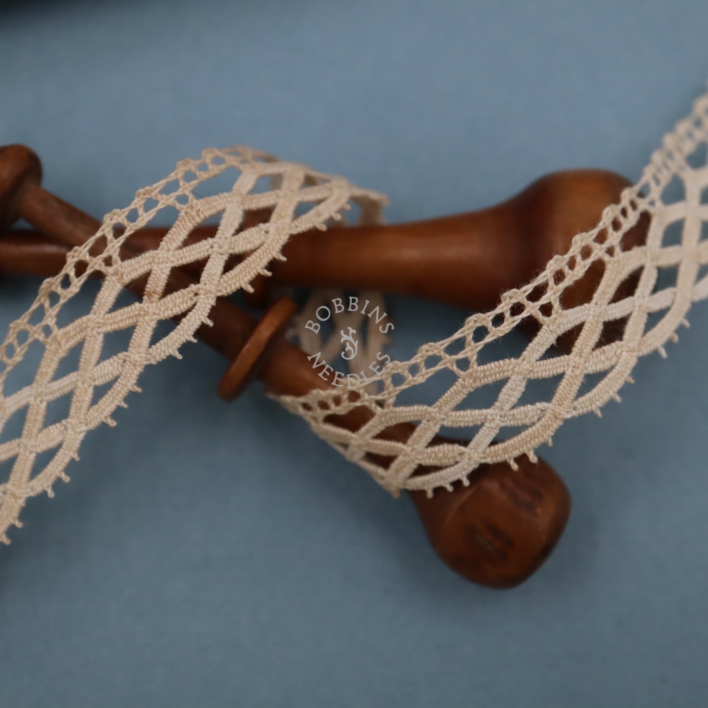Vintage French Lace Border – 22m Cotton Bobbin Lace Trim